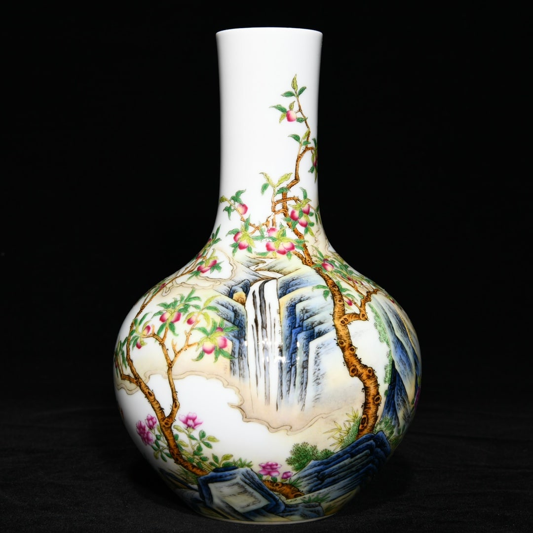 An Exquisite Enamel Landscape Pattern Vase: An Exquisite Enamel Landscape Pattern Vase,Qing Dynasty, China,Yongzheng Four-character Mark,Size:8.3inx5.1in