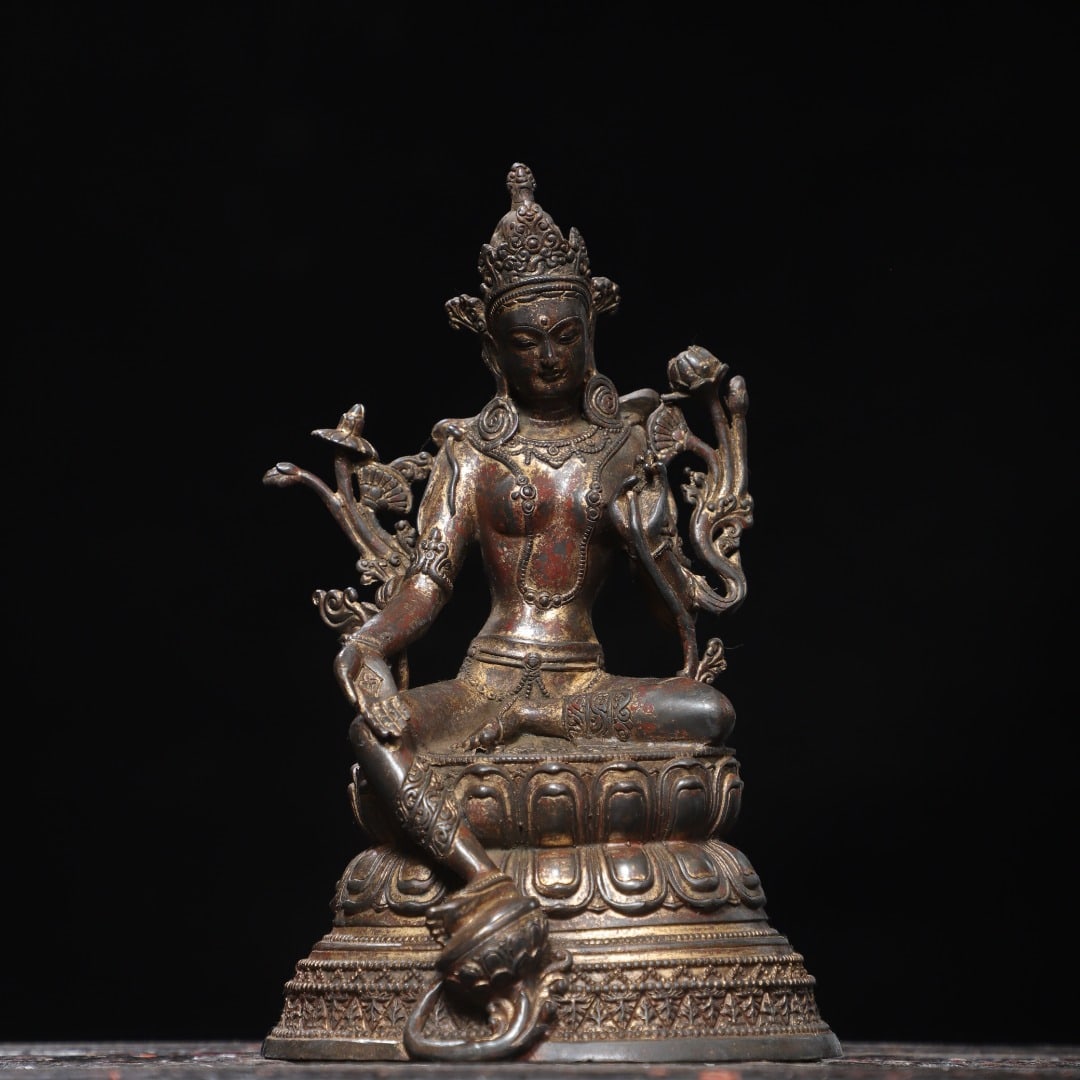An Exquisite Bronze Gold Sludge Gilded Buddha Statue Ornament (1 of 9)