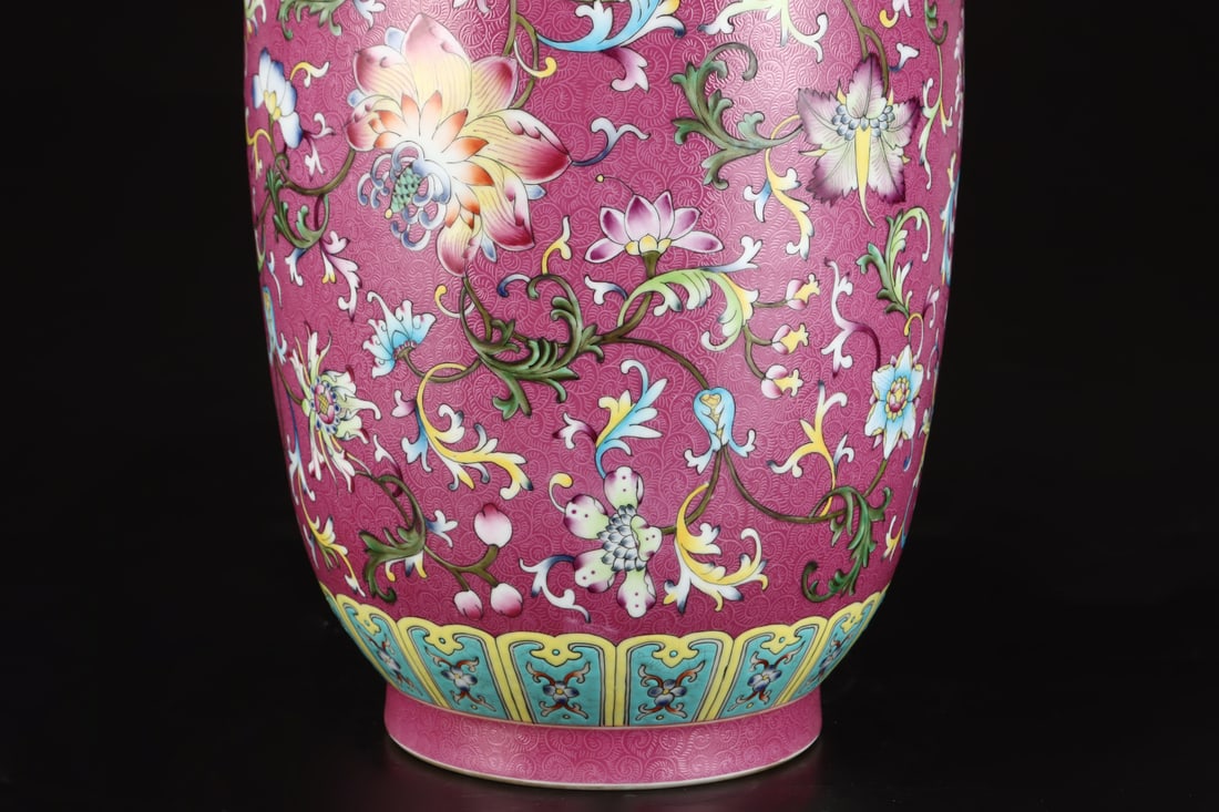 An Exquisite Ruby Red-Glazed Lotus Pattern Dragon Vase - 6