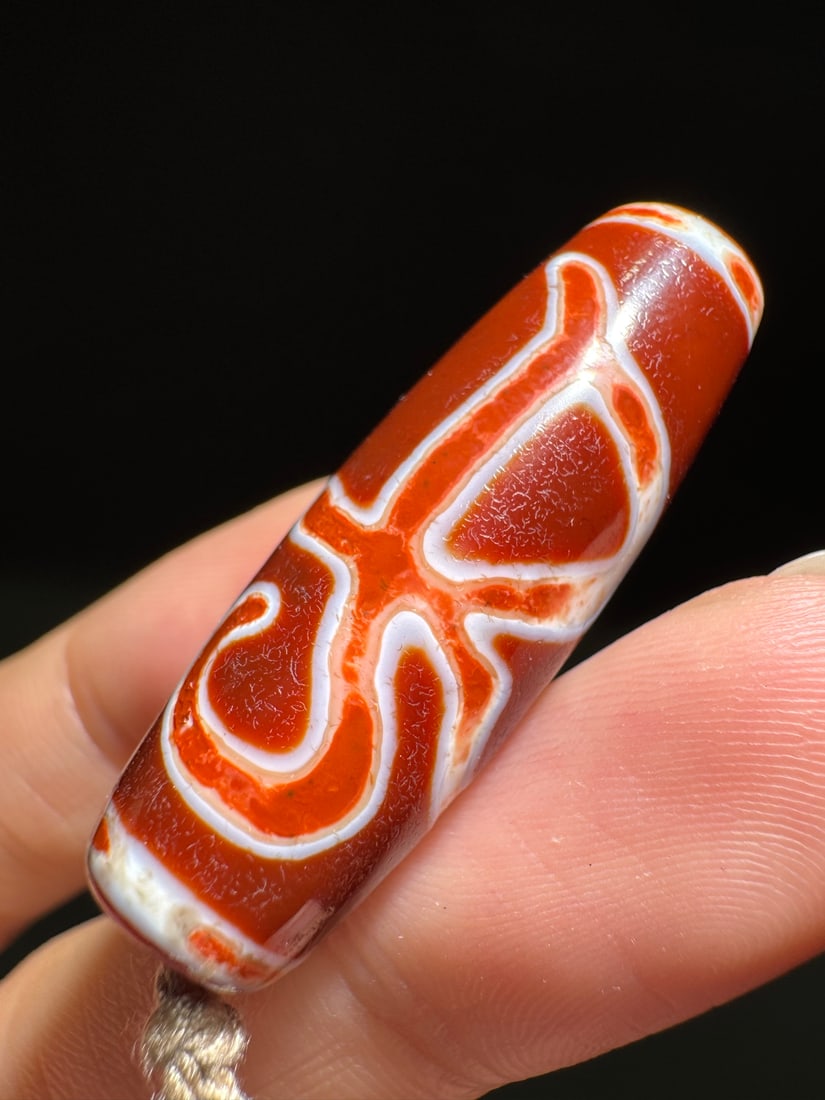 An Exquisite Two-Eye Dzi bead - 2