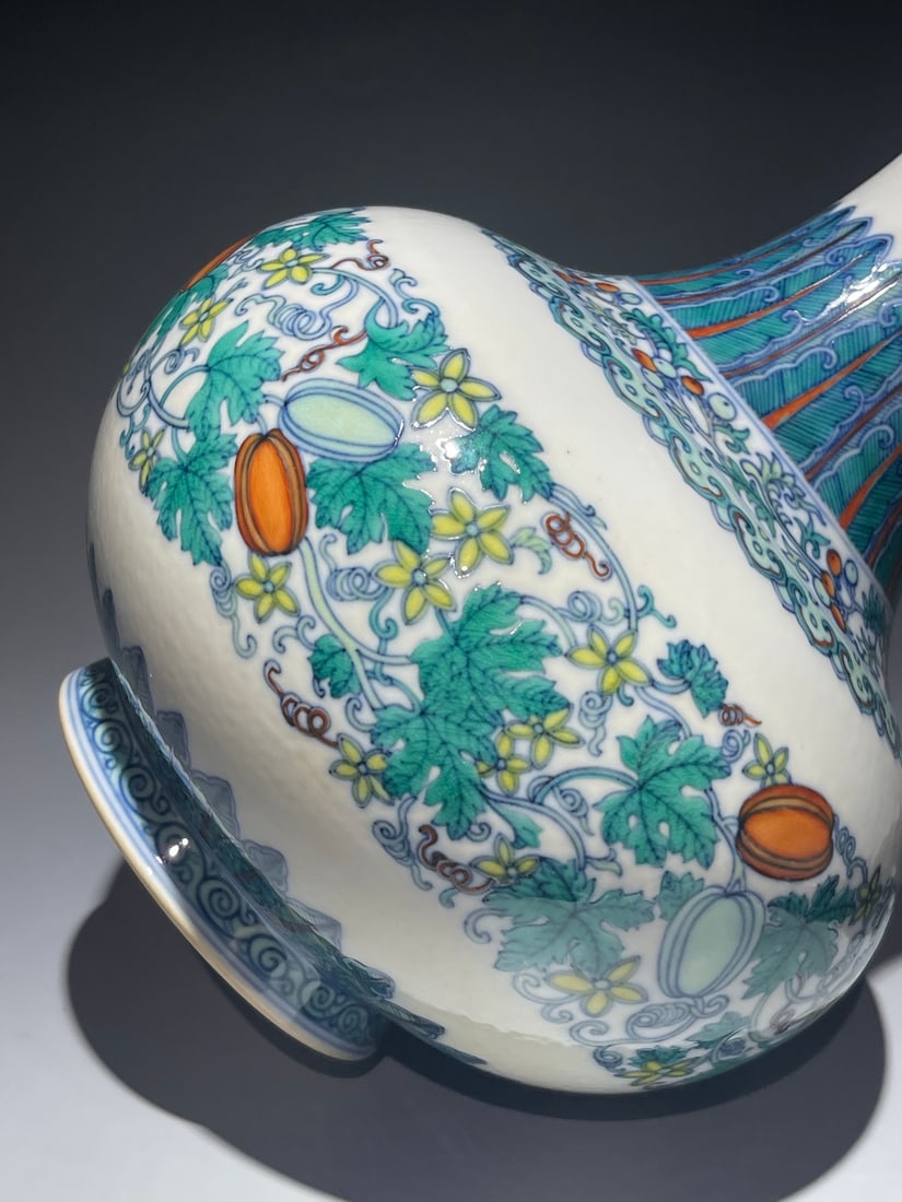 An Exquisite Doucai Melon and Fruit Pattern Vase - 7