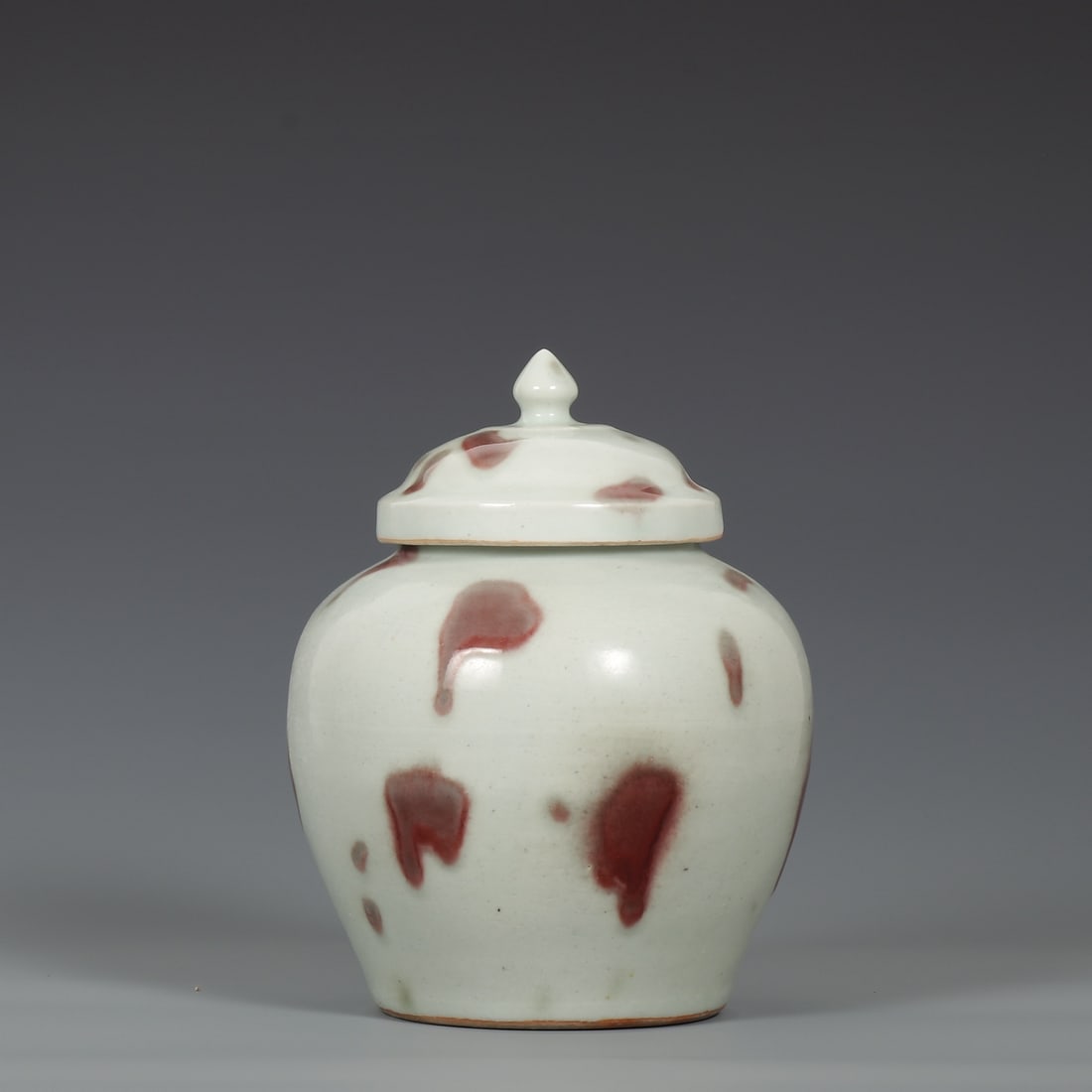 An Exquisite Underglaze-Red Jar - 2
