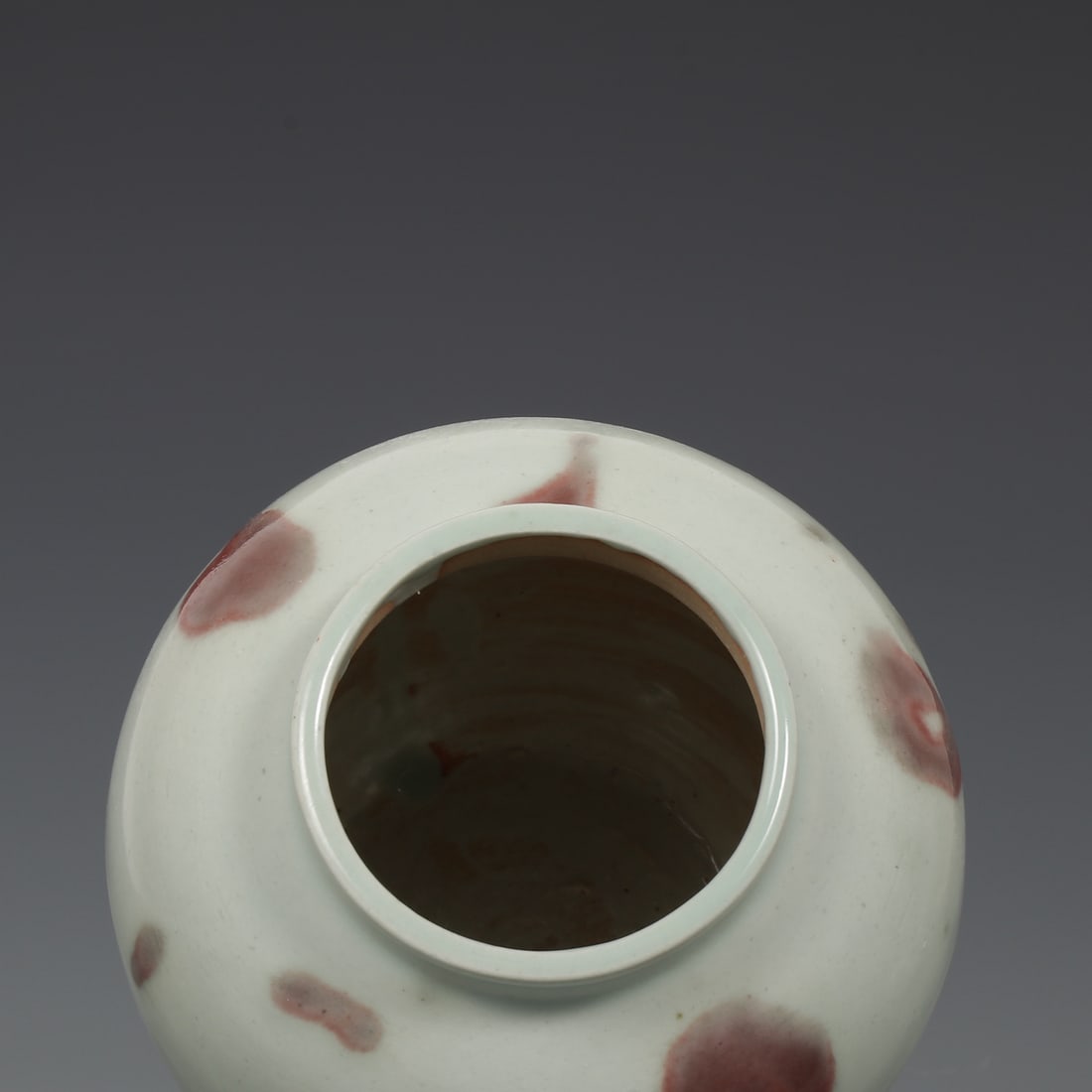 An Exquisite Underglaze-Red Jar - 8