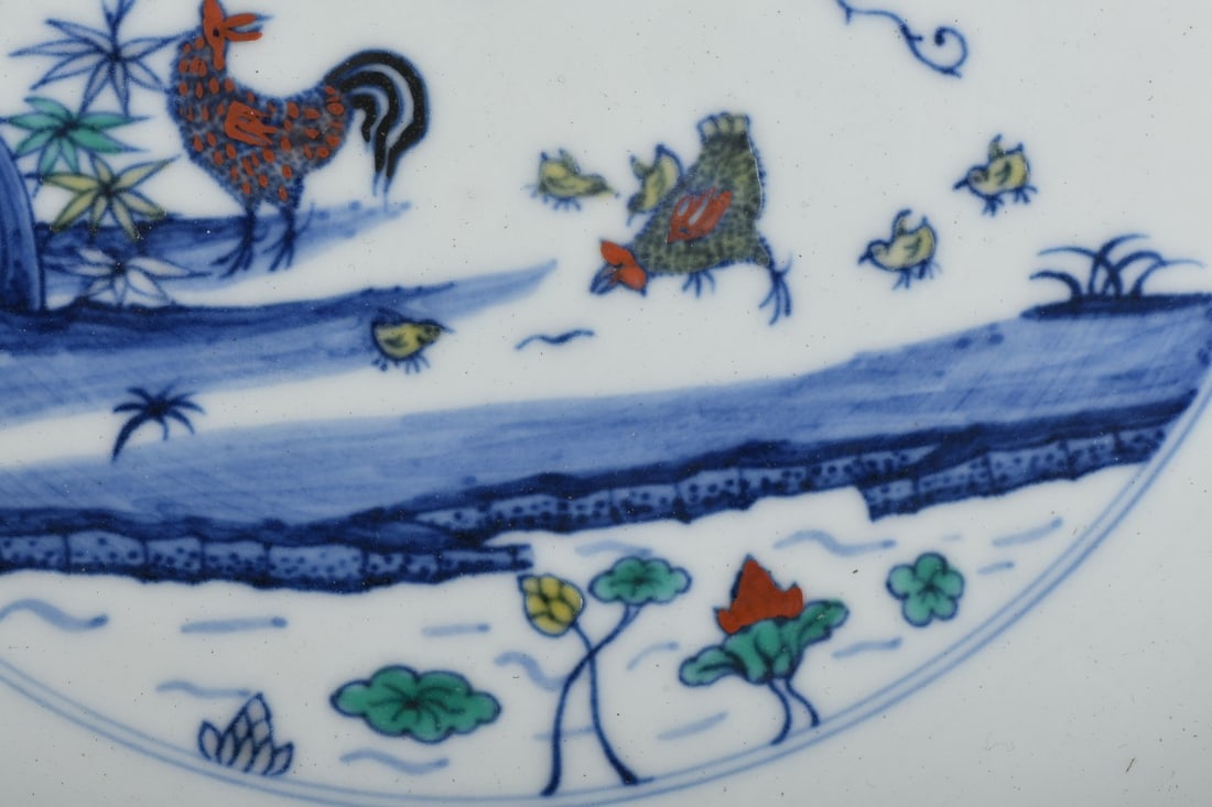 An Exquisite Doucai Grape Pattern Plate - 4