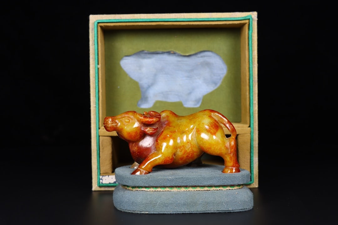 An Exquisite Hotan Jade Buffalo (1 of 9)