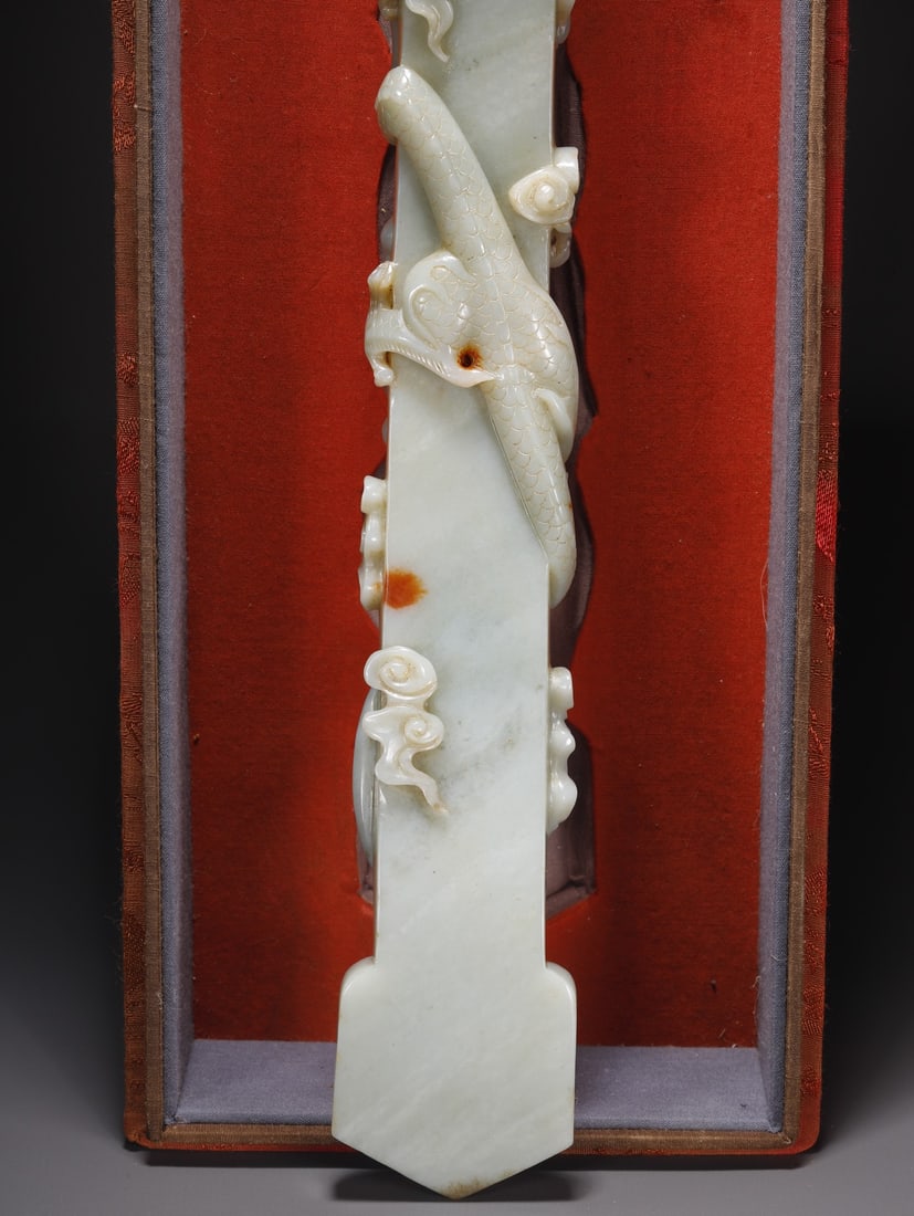 An Exquisite Hotan Jade Dragon Pattern Ruyi - 6