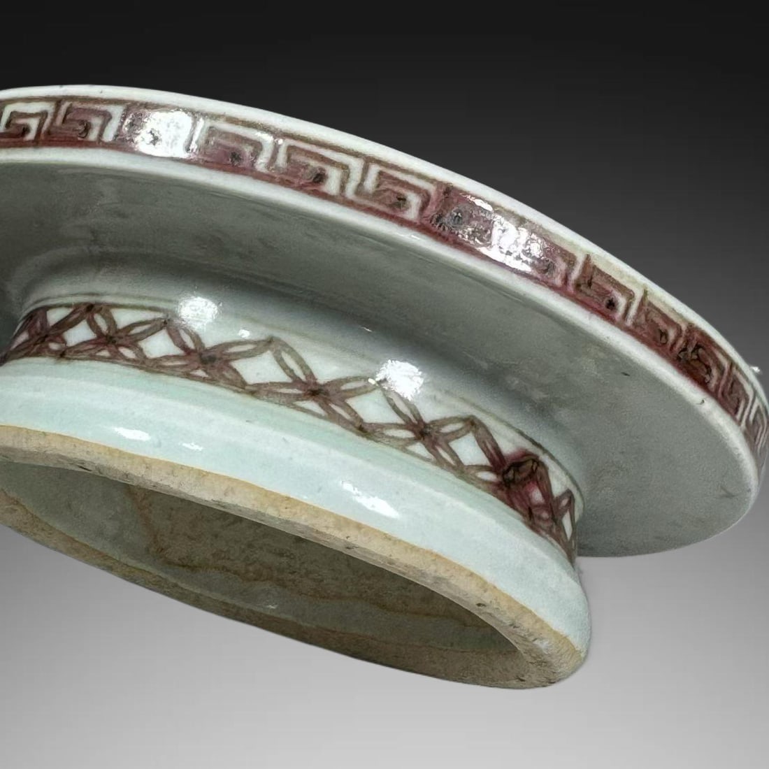 An Exquisite UnderGlaze-Red Lotus Pattern Millstone - 4