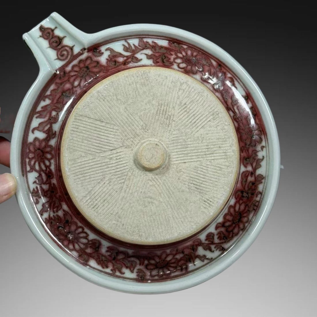 An Exquisite UnderGlaze-Red Lotus Pattern Millstone - 7