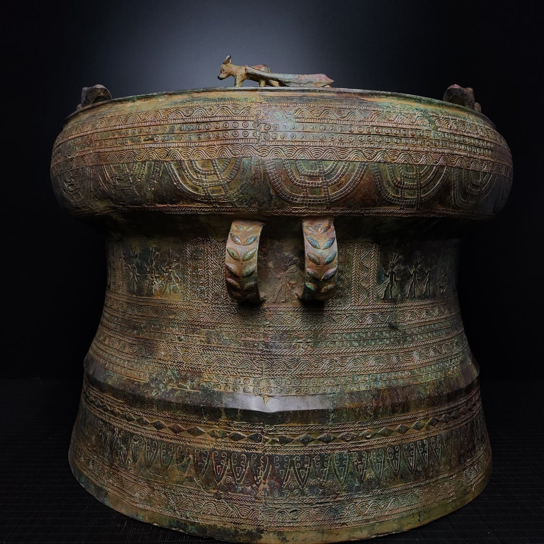 An Exquisite Bronze Frog Drum - 7