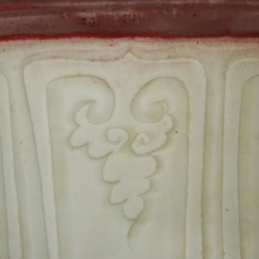 An Exquisite Underglaze-Red Phoenix Pattern Vase - 7