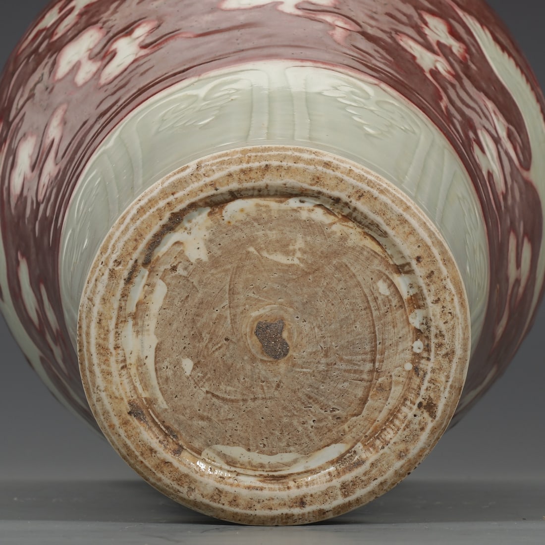 An Exquisite Underglaze-Red Phoenix Pattern Vase - 9