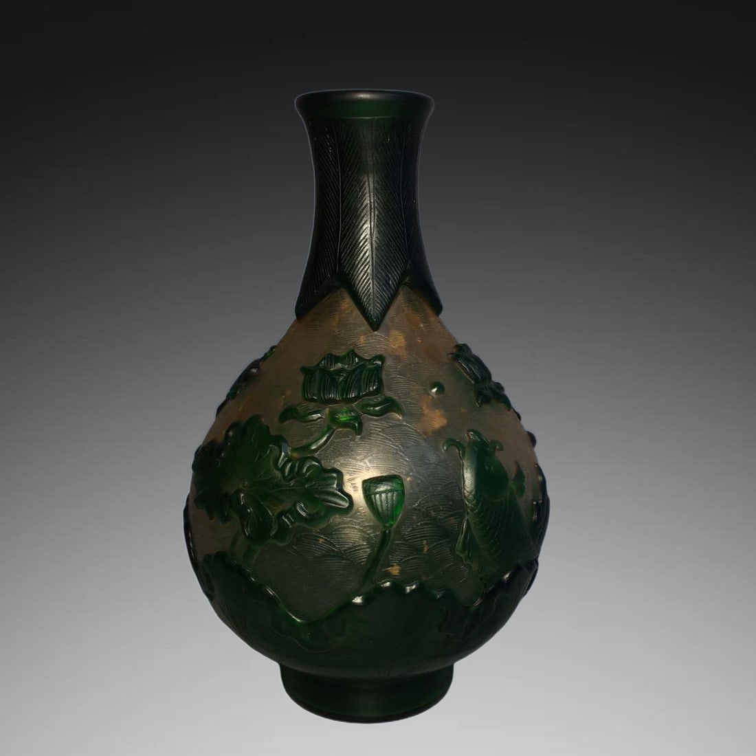 An Exquisite Colored Glaze Fish Pattern Vase - 4