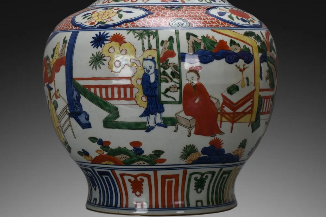 An Exquisite Wucai Figures Pattern Jar - 2