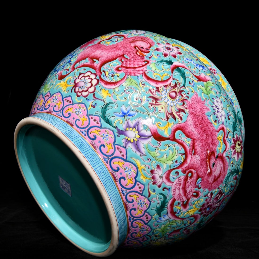 An Exquisite Enamel Dragon Pattern Jar - 5