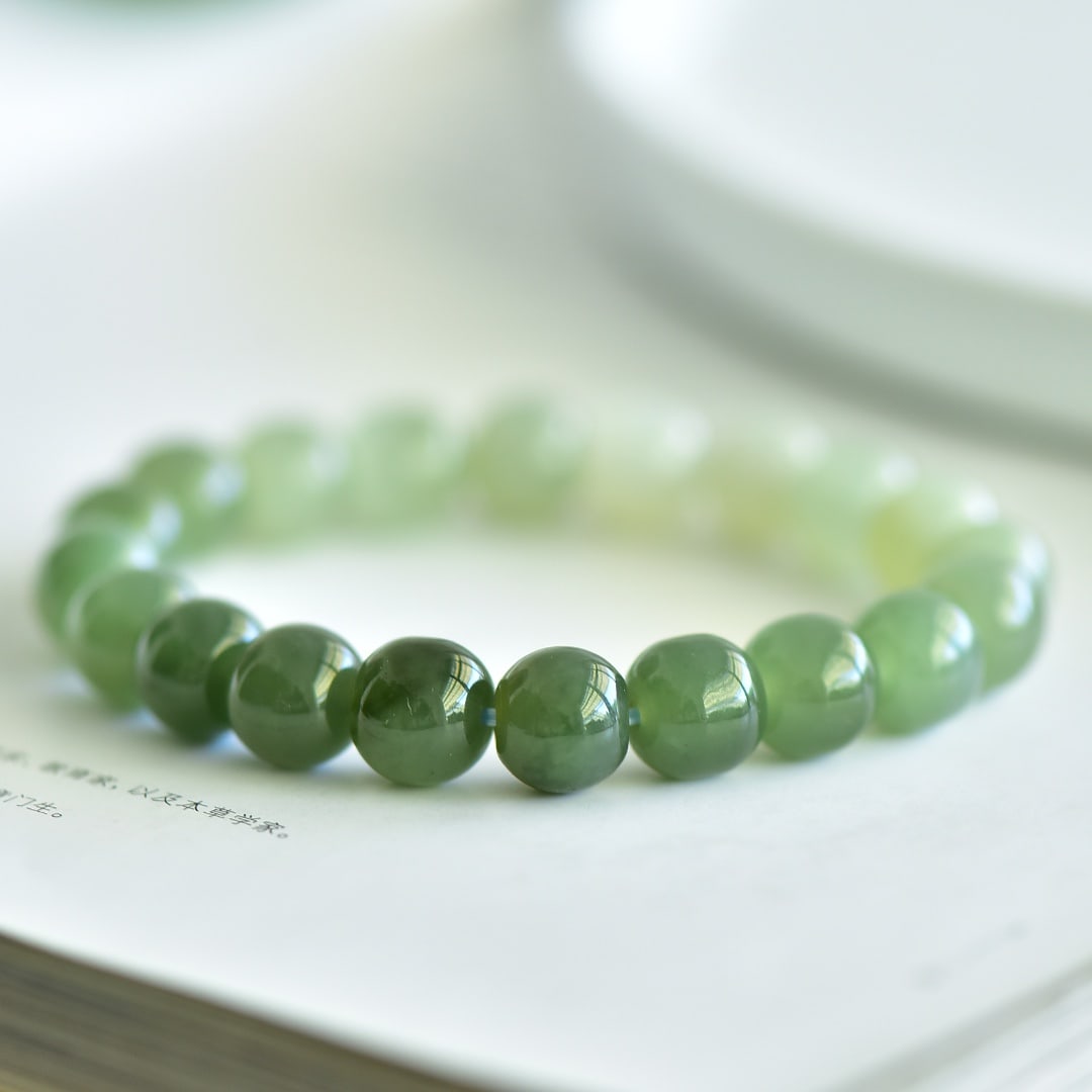 An Exquisite Hotan Jade Bracelet - 4