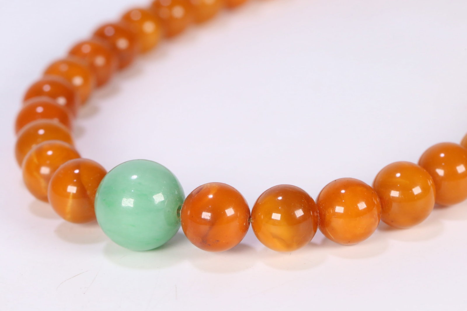 An Exquisite Beeswax Bracelets - 6