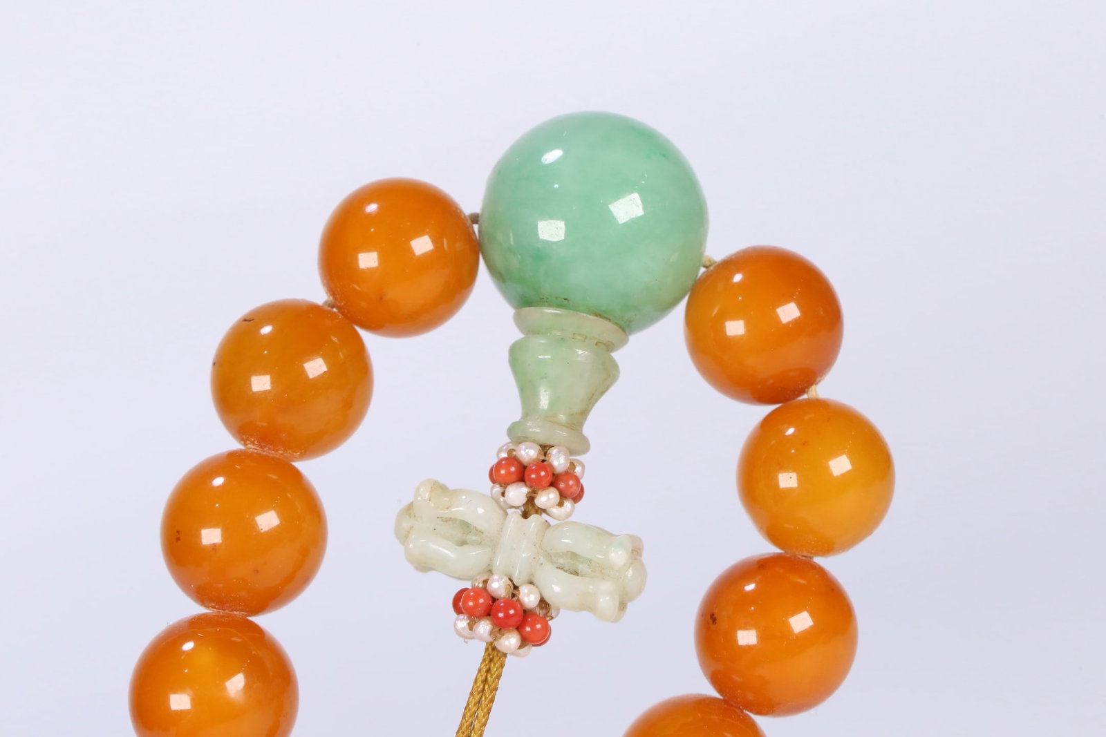 An Exquisite Beeswax Bracelets - 7