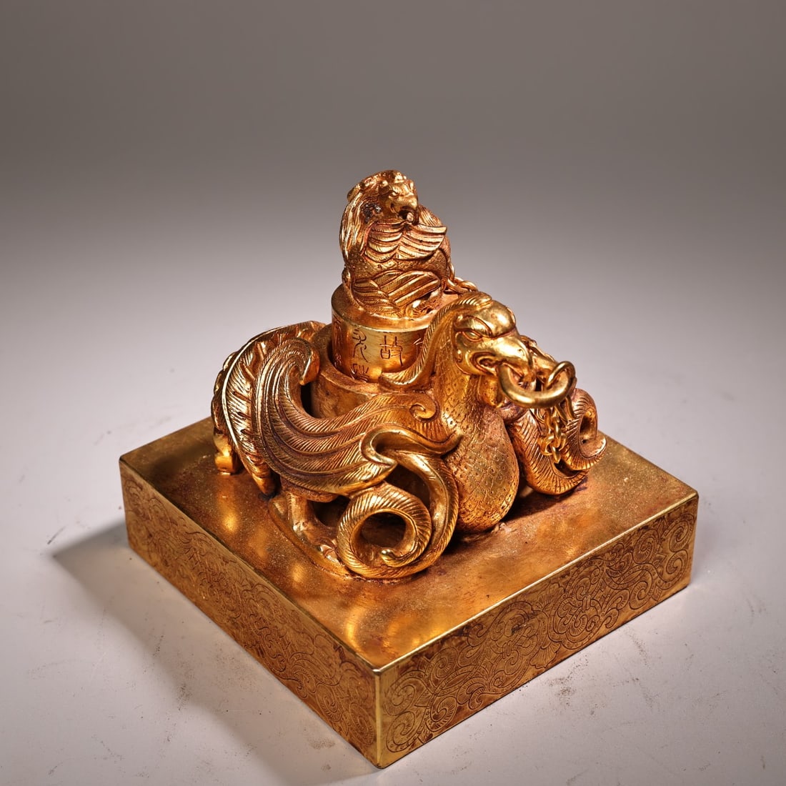 A Set of Fine Gilt Bronze Phoenix-Shaped Seals: A Set of Fine Gilt Bronze Phoenix-Shaped Seals,Qing