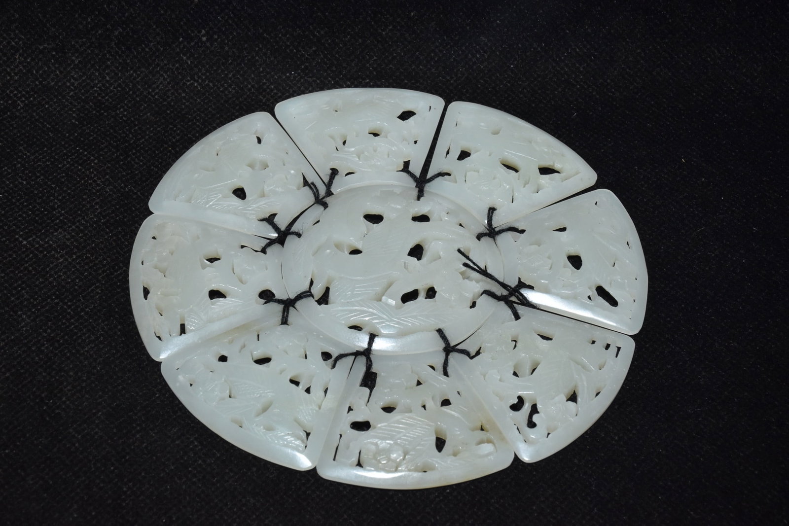 A Set of Fine White Jade Hollow Bird Pattern Pendants: A Set of Fine White Jade Hollow Bird Pattern Pendants,Qing