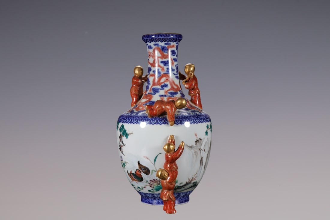 A Rare Blue and White Famille-Rose Iron-Red Glazed Painted Gold Figure Flower,Bird and Dragon: A Rare Blue and White Famille-Rose Iron-Red Glazed Painted Gold Figure Flower,Bird and Dragon Pattern Vase,Qing Dynasty, China,Qianlong Six-character Mark,Size:14inx3.3inx4.1in青花粉