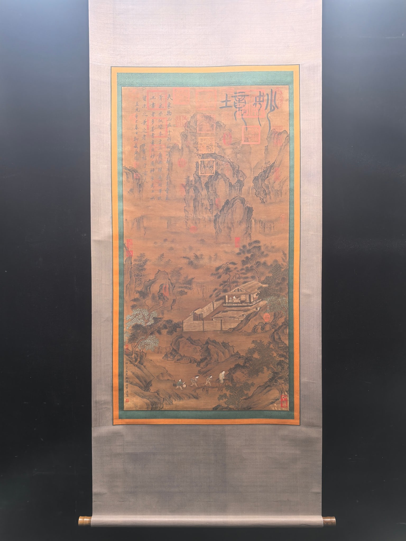 A Chinese Vertical Scroll Ink Painting of Landscape and Figure on Silk,Mu Xi (1 of 9)