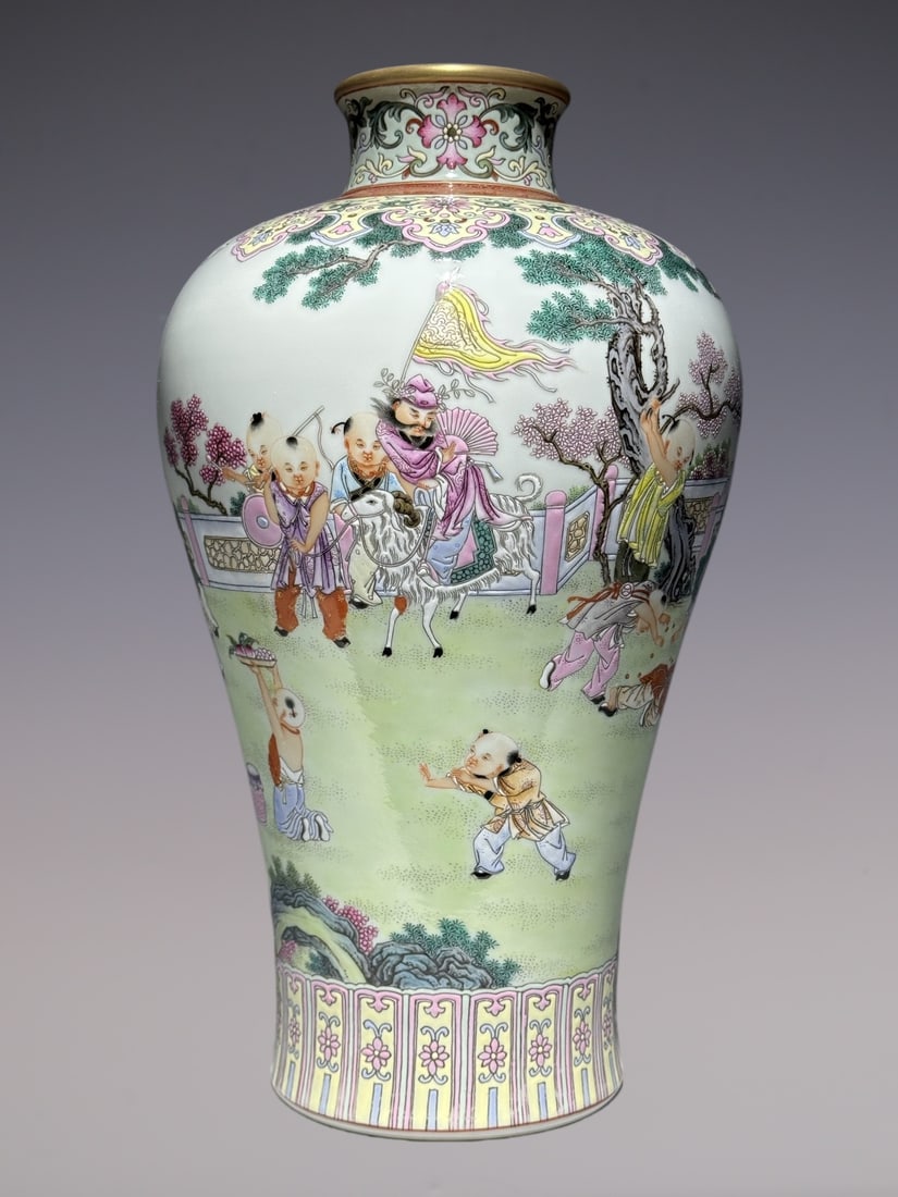 A Rare Famille-Rose Painted Gold Character and Story Pattern Vase,With Poem: A Rare Famille-Rose Painted Gold Character and Story Pattern Vase,With Poem,Qing Dynasty, China,Yongzheng Six-character