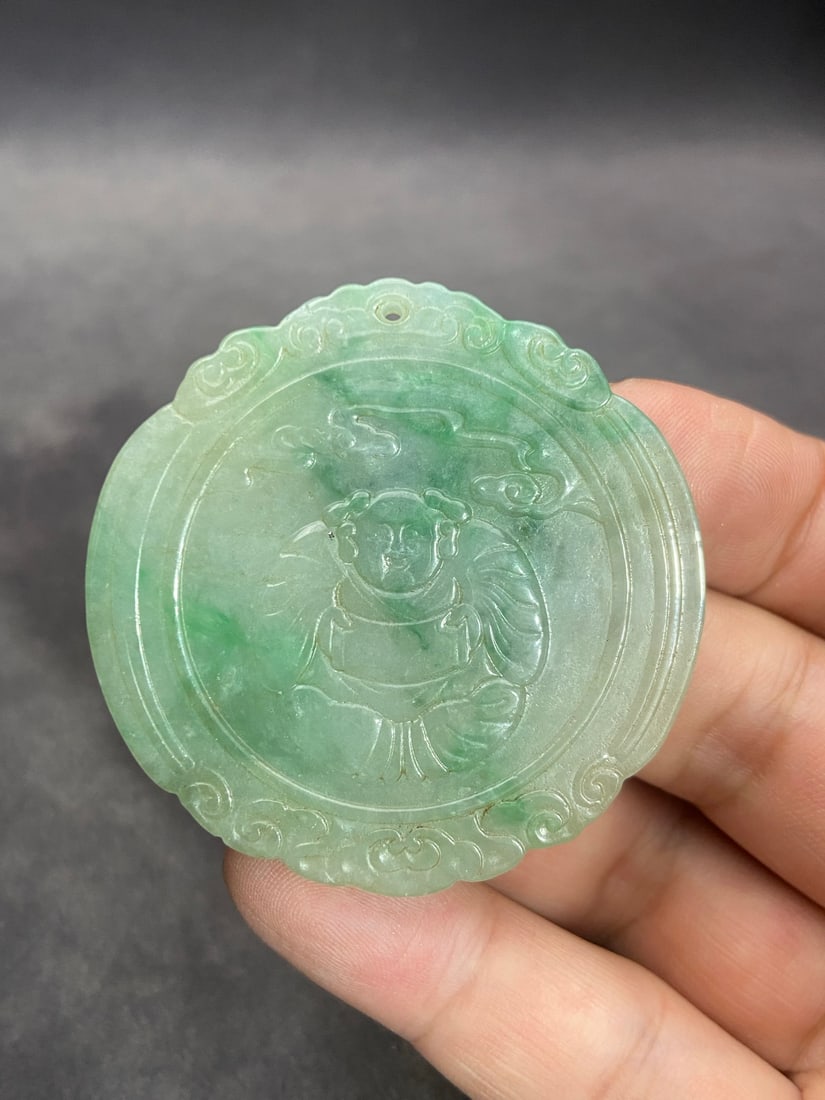 An Exquisite Jadeite Figure Pattern Pendant - 8