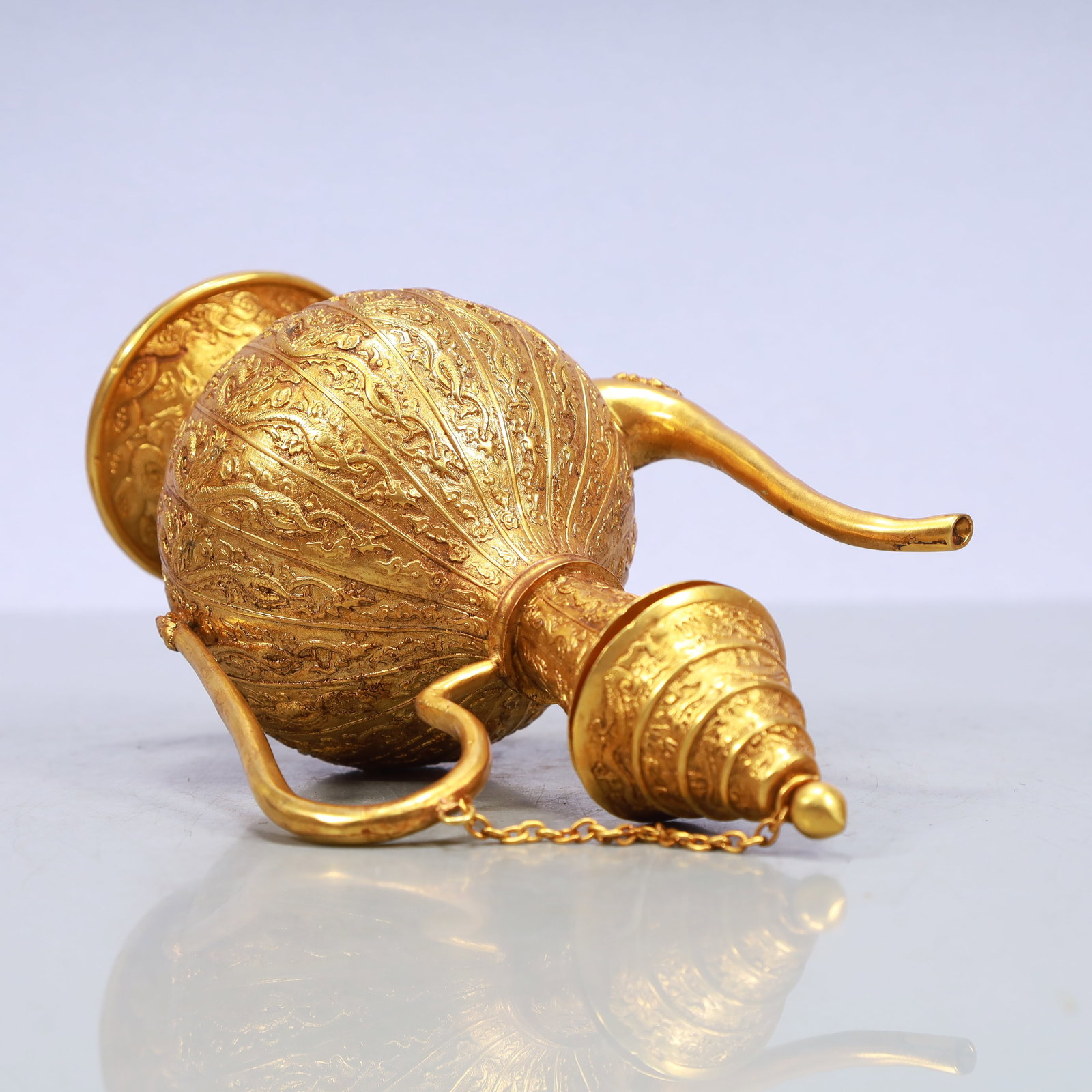 A Exquisite Gilt Bronze Dragon Pattern Ewer - 9