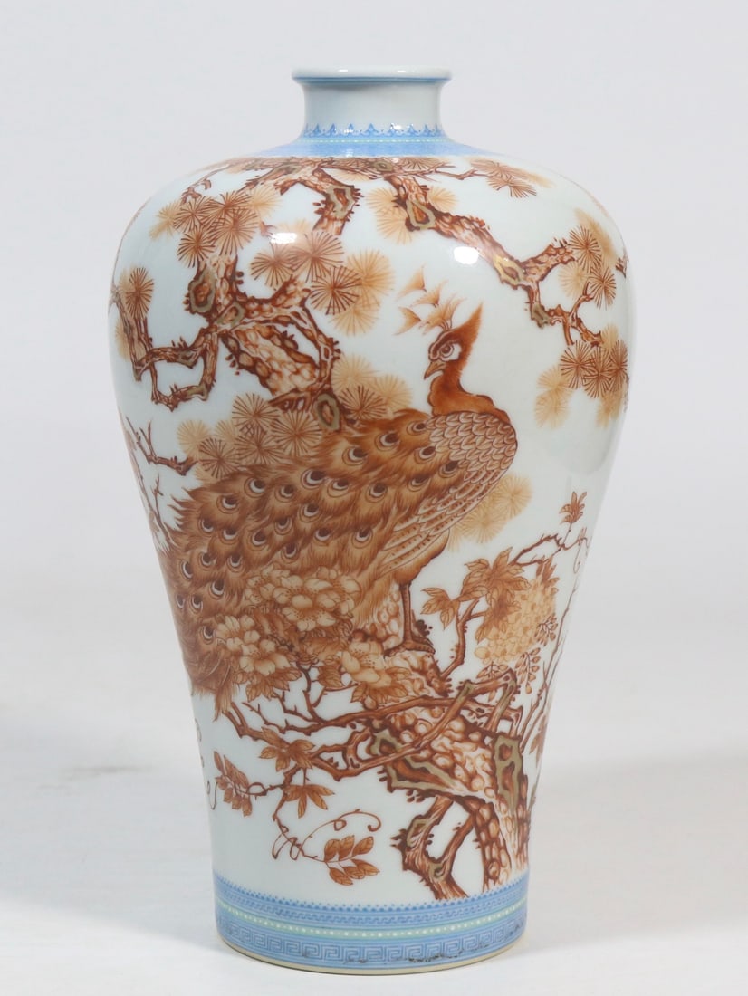 An Exquisite Iron-Red Color Flower and Bird Pattern Vase,With Poem: An Exquisite Iron-Red Color Flower and Bird Pattern Vase,With Poem,Qing Dynasty, China,Yongzheng Six-character Mark,Size:8in矾红彩花鸟纹瓶,带诗