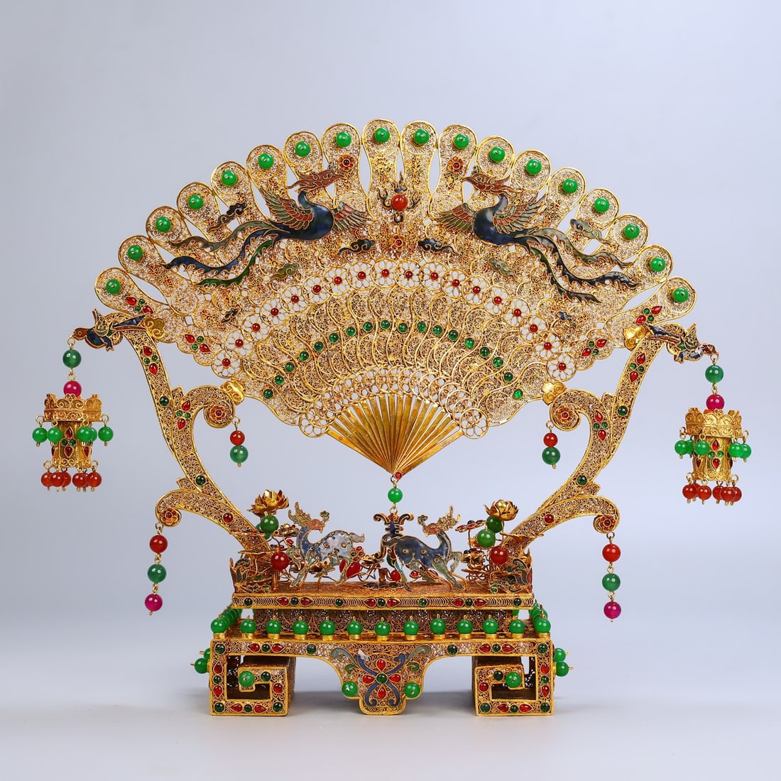 A Rare Filigree and Gilding Inlaid Gems Phoenix Pattern Fan,With Base: A Rare Filigree and Gilding Inlaid Gems Phoenix Pattern Fan,With Base,Qing Dynasty,China,Qianlong Four-character Mark,Size:13inx13.4in,Weight:1115g花丝鎏金镶宝ĳ