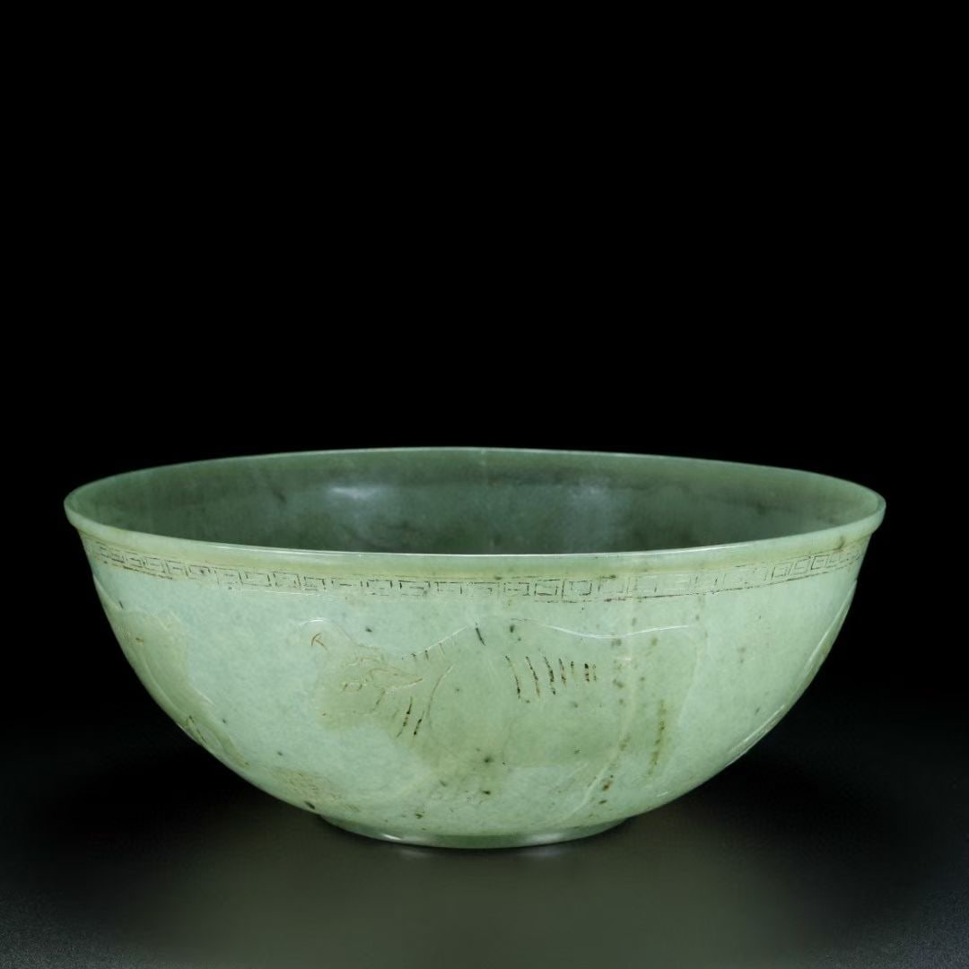 An Exquisite White Jade Buffalo Pattern Bowl - 4