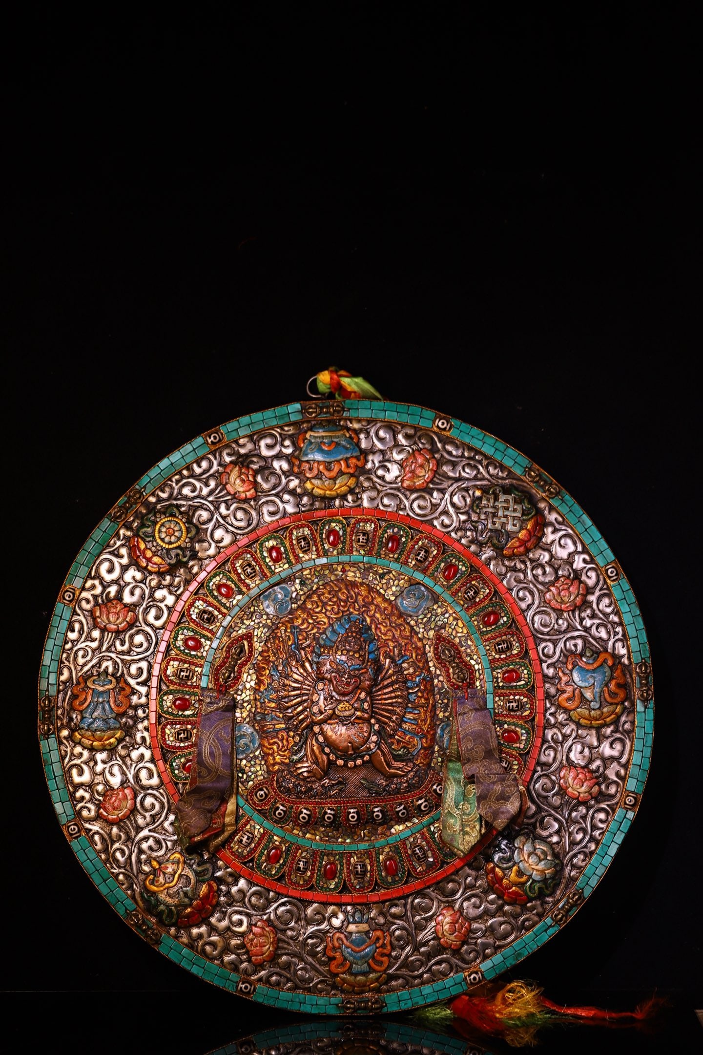 A Huge Bronze Inlaid Dzi Bead and Gems Painted Color Statue of Yamantaka Tangka: A Huge Bronze Inlaid Dzi Bead and Gems Painted Color Statue of Yamantaka Tangka,Qing Dynasty,China,Size:20.5inx20.1in,Weight:4700g天铁镶天珠和宝石ঊ
