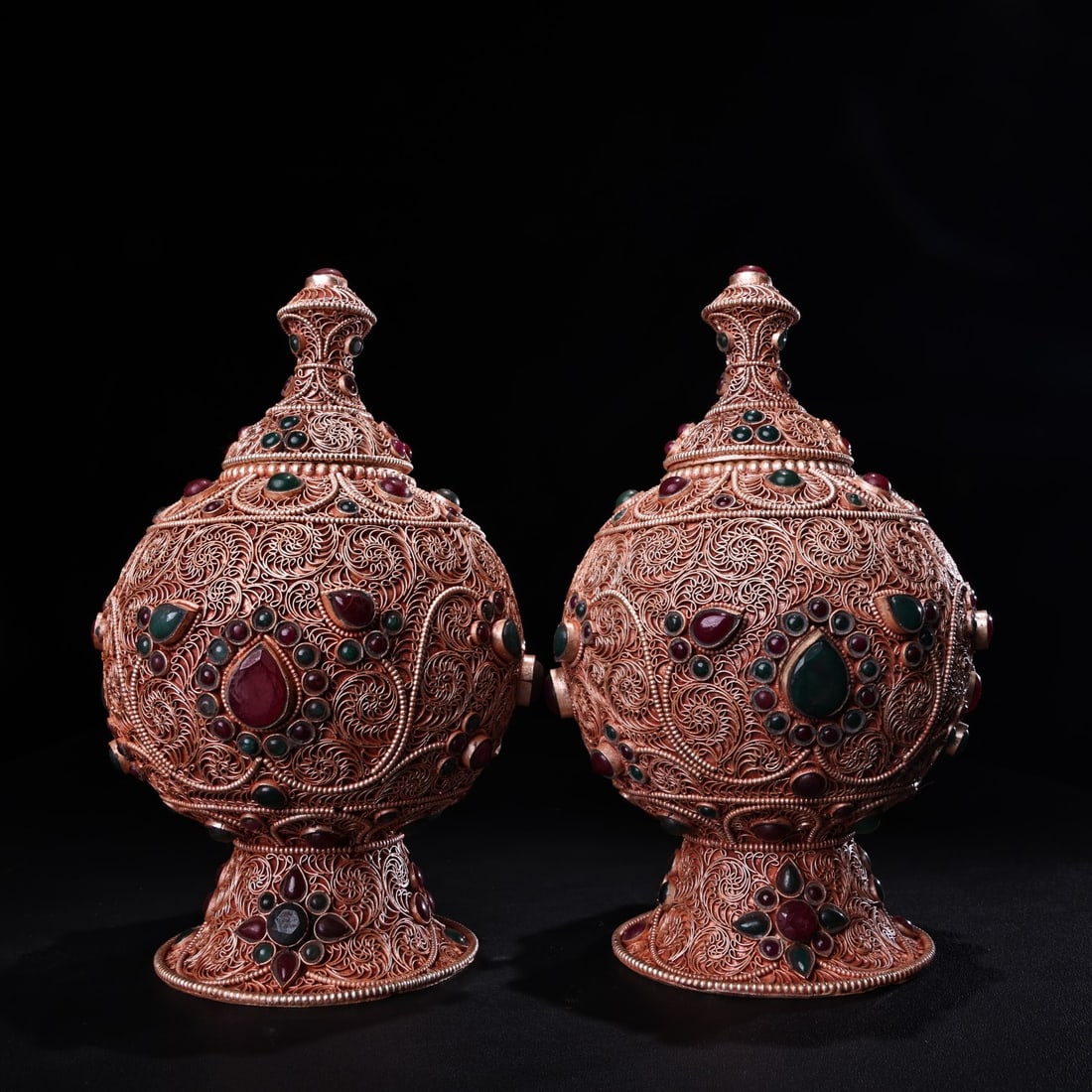 A Pair of Exquisite Silver Inlaid Gems Jars with Cover: A Pair of Exquisite Silver Inlaid Gems Jars with Cover,Qing Dynasty,China,Size:7.9inx4.3in,Total