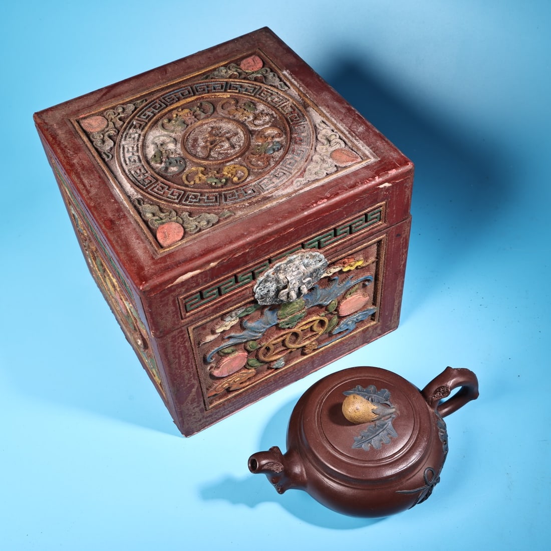 An Exquisite Purple Sands Teapot,With Wood Painted Color Box (1 of 12)