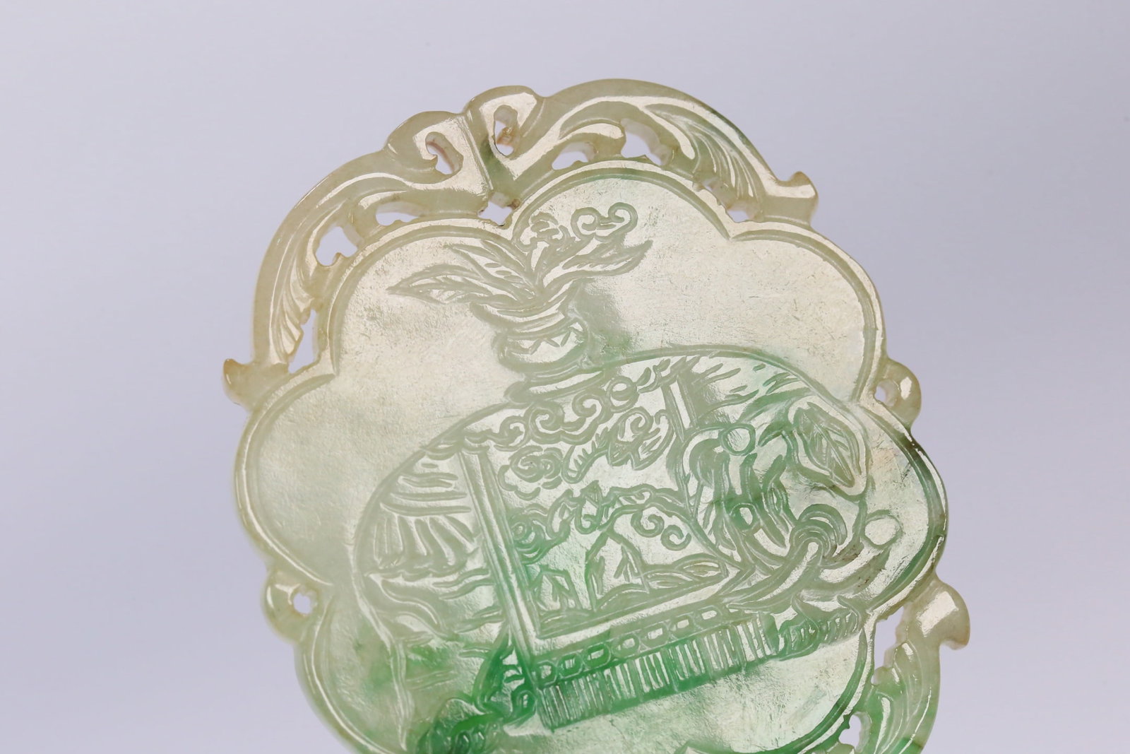 An Exquisite Jadeite Elephant Pattern Pendant - 4