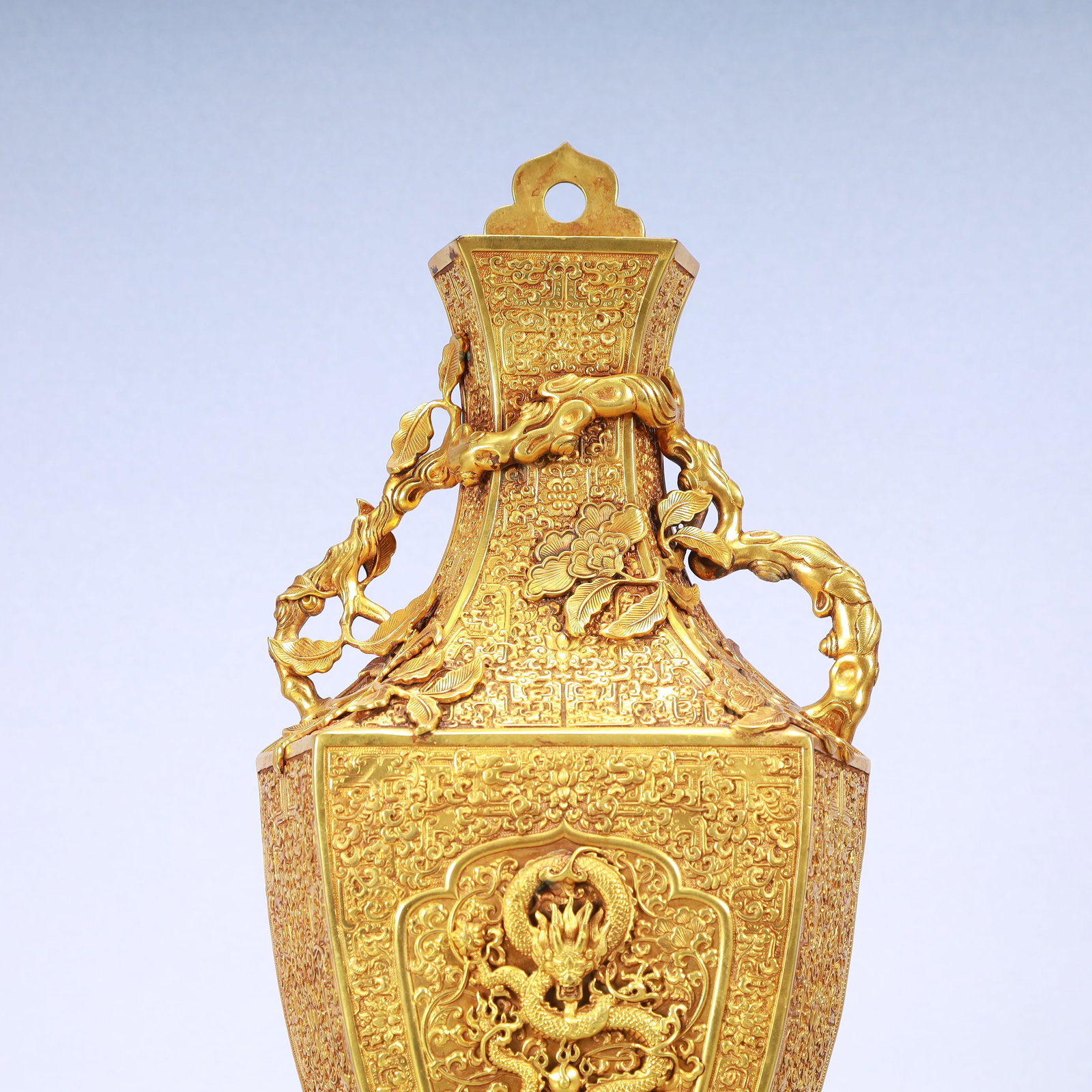 A Exquisite Gilt Bronze Lotus Pattern Dragon Pattern Double-Ears Vase - 2