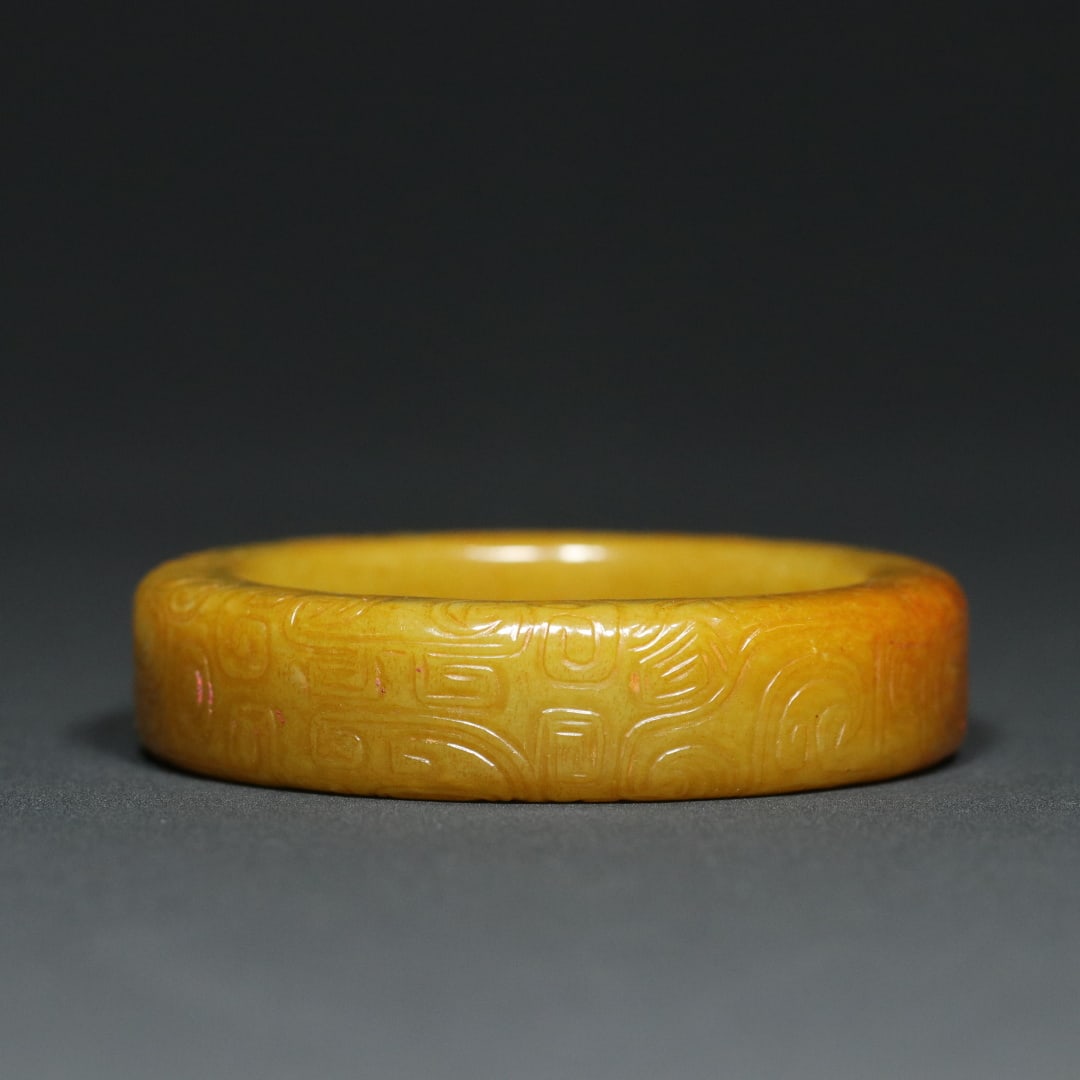 An Exquisite White Jade Beast-Face Pattern Bracelets - 2