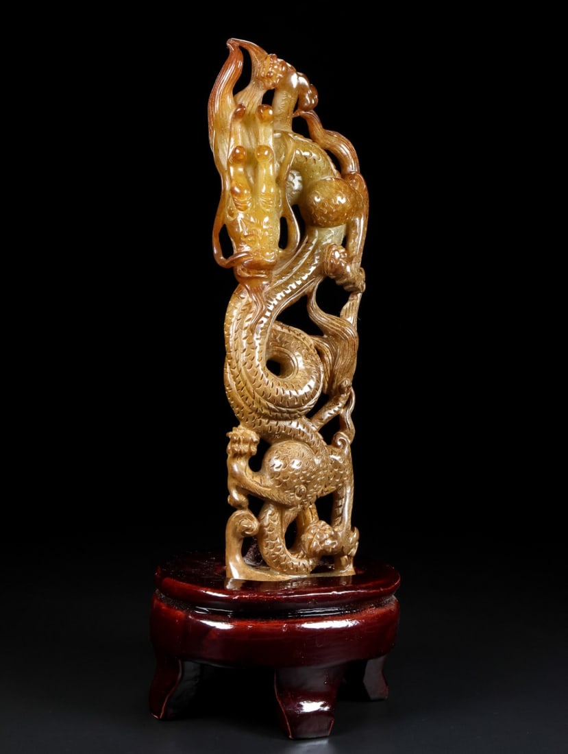 An Exquisite White Jade Dragon Ornament: An Exquisite White Jade Dragon Ornament,Qing
