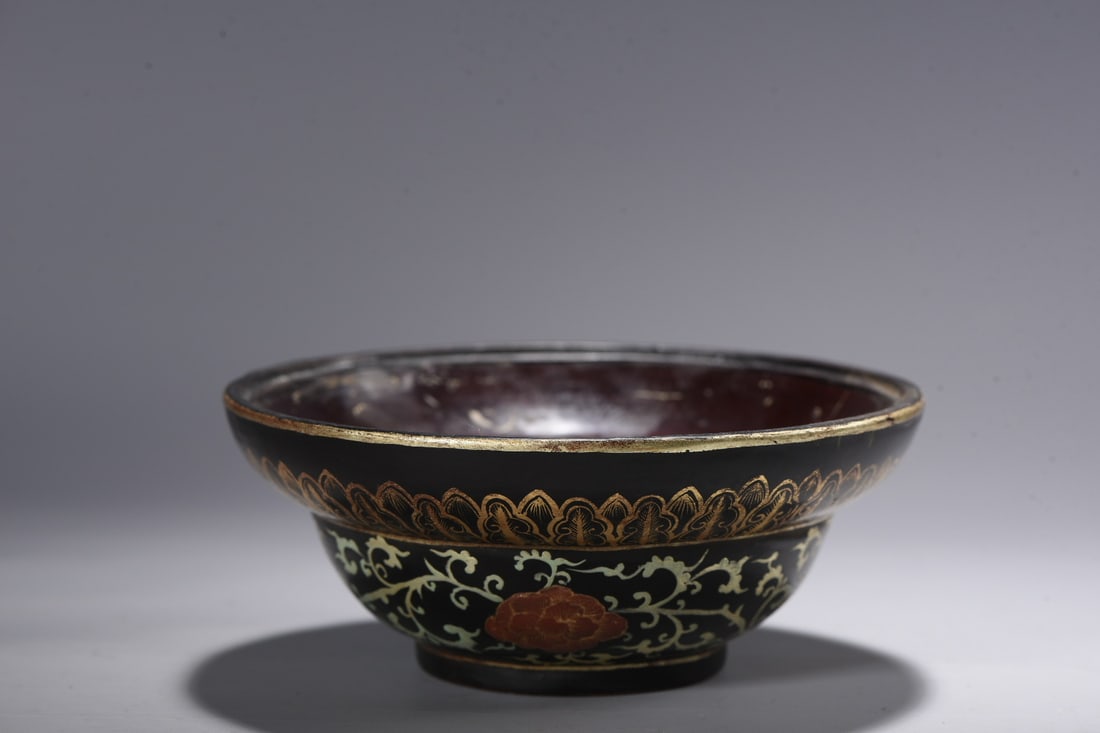 An Exquisite Wooden Painted Gold Lacquerware Lotus Pattern Bowl: An Exquisite Wooden Painted Gold Lacquerware Lotus Pattern Bowl,Qing