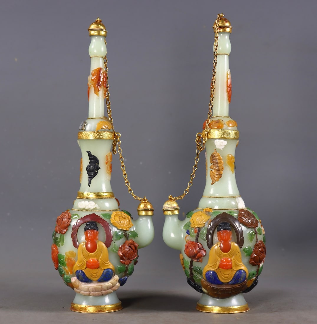 A Pair of Exquisite White Jade Cover with Gold Buddha Statue Pattern Vases,Inlaid Gems: A Pair of Exquisite White Jade Cover with Gold Buddha Statue Pattern Vases,Inlaid Gems,Qing Dynasty,China,Size:10.4inx3.3inx3in,Total Weight:849g一对白玉包金佛