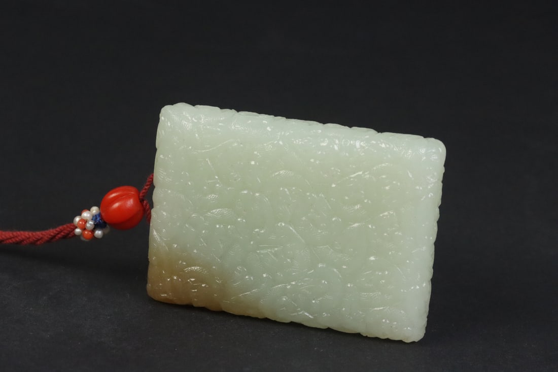 An Exquisite White Jade Dragon Pattern Pendant - 4