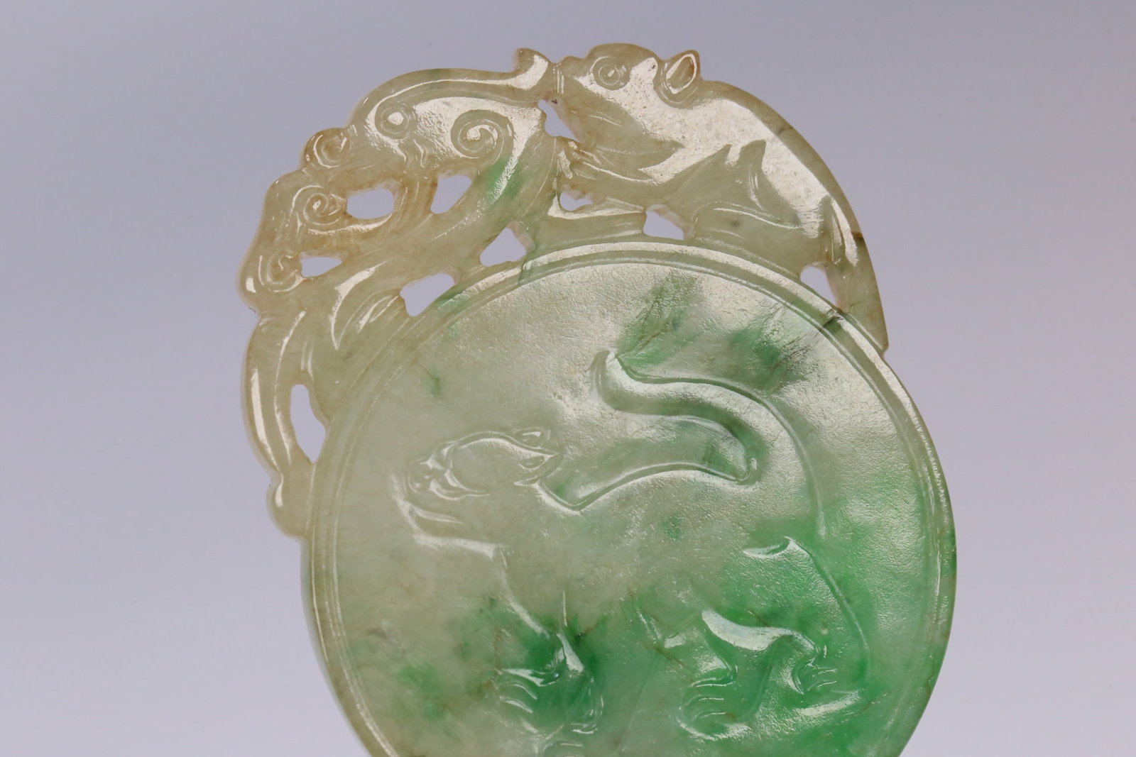 An Exquisite Jadeite Auspicious Beast Dragon Pattern Pendant - 6