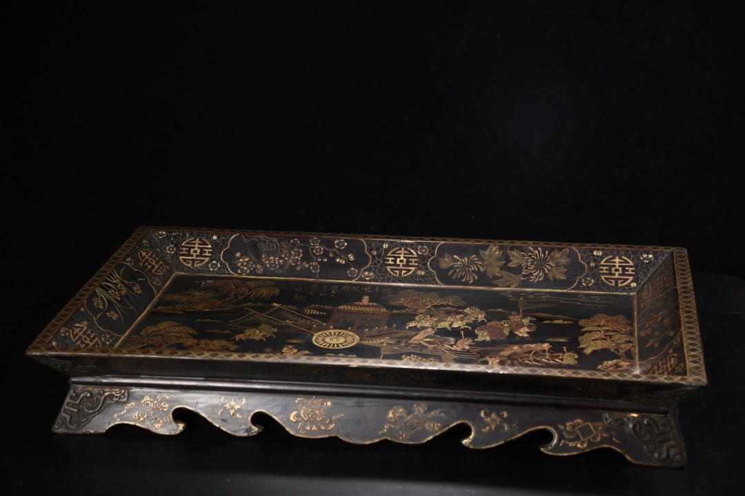 A Huge Wooden Lacquerware Painted Gold Character and Story Pattern Tray (1 of 12)