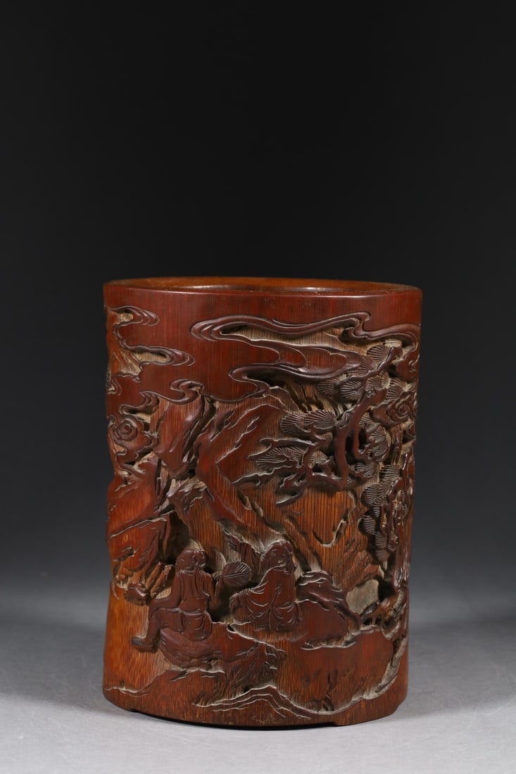 An Exquisite Bamboo Landscape and Figure Pattern Brush Pot,With Poem: An Exquisite Bamboo Landscape and Figure Pattern Brush Pot,With Poem,Qing Dynasty,China,Size:4.2inx3.9inx5.6in,Weight:298g竹雕山水人物纹笔筒,ñ