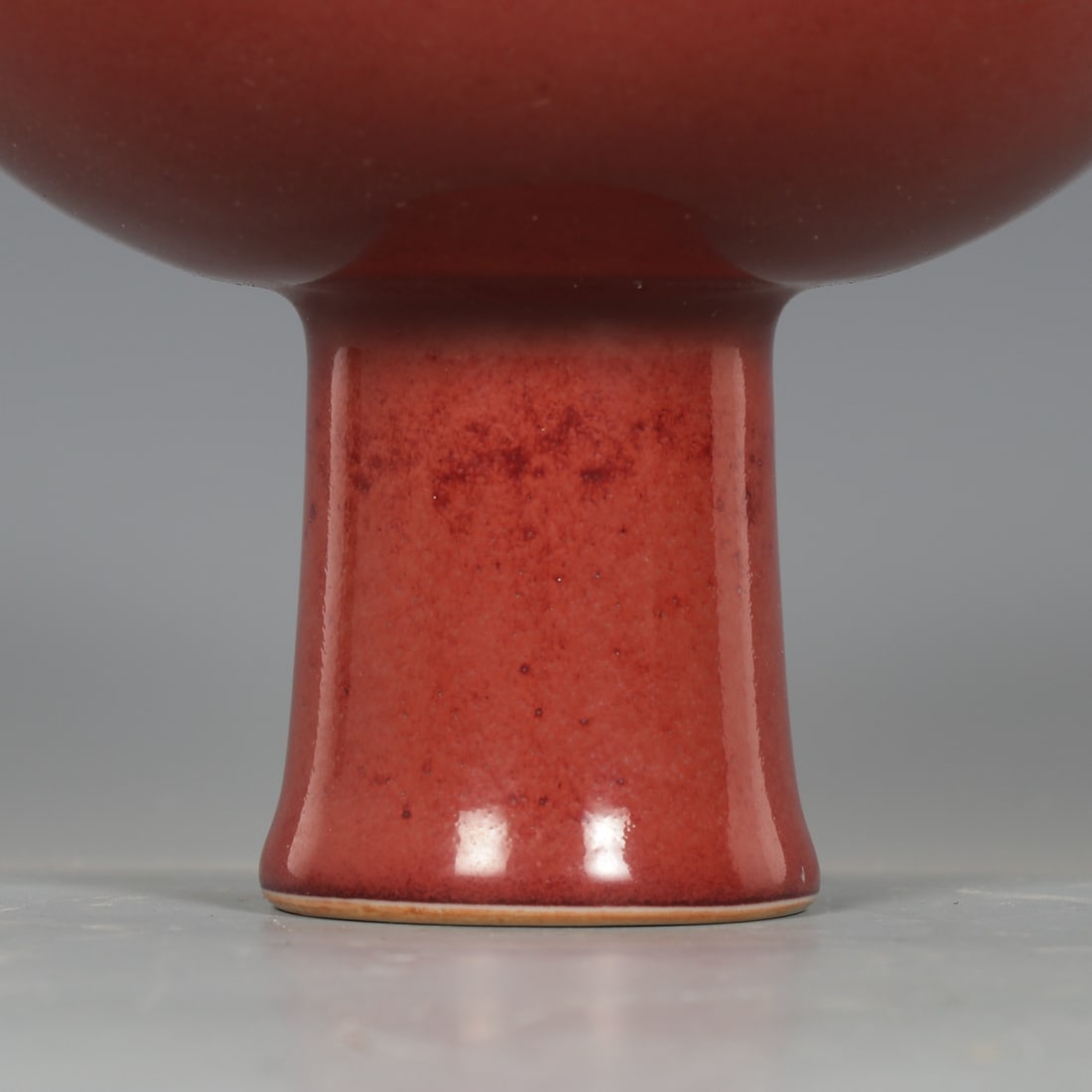 An Exquisite Ruby red-Glazed Stem Cup - 4