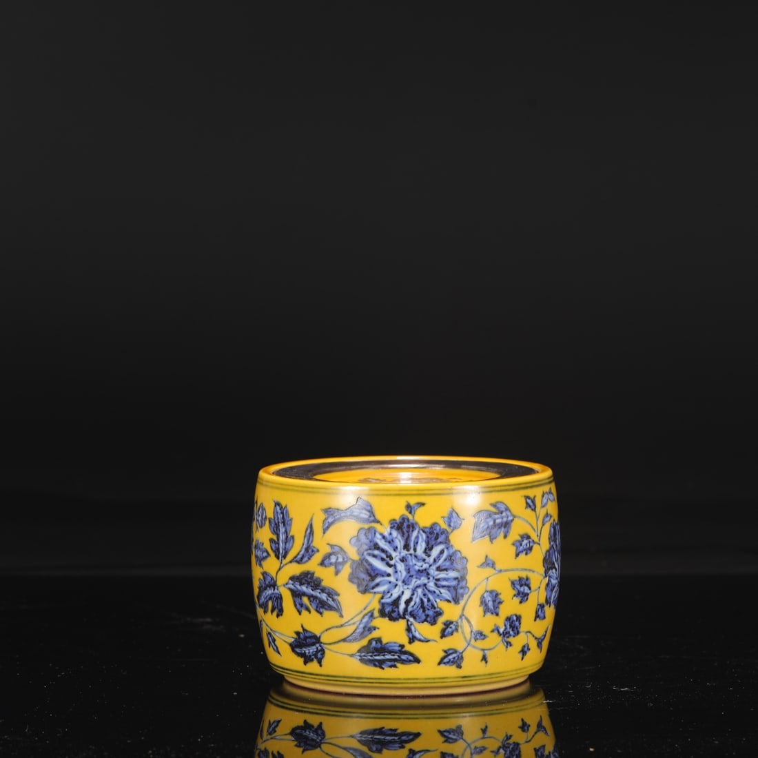 An Exquisite Yellow Ground Blue and White Lotus Pattern Jar with Cover: An Exquisite Yellow Ground Blue and White Lotus Pattern Jar with Cover,Ming Dynasty, China,Xuande Six-character