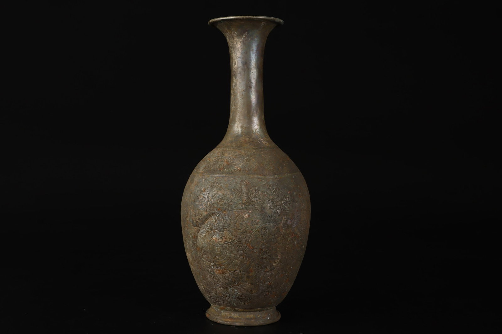 An Exquisite Silver-Gilt Bronze Auspicious Beast Pattern Vase: An Exquisite Silver-Gilt Bronze Auspicious Beast Pattern Vase,Tang Dynasty,China,Zhenguan Four-character