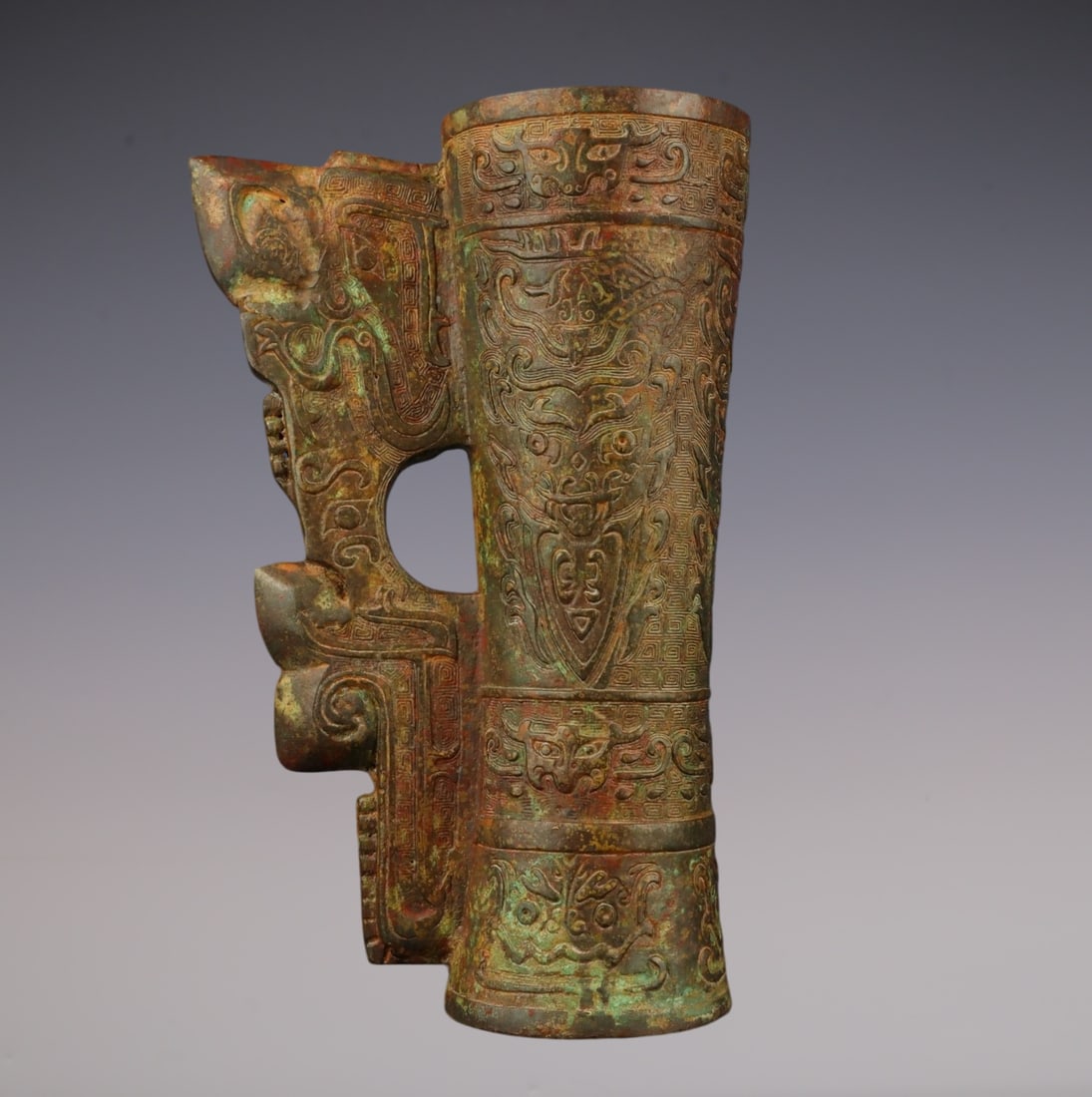 An Archaic Bronze Beast-Face Pattern Cup - 6