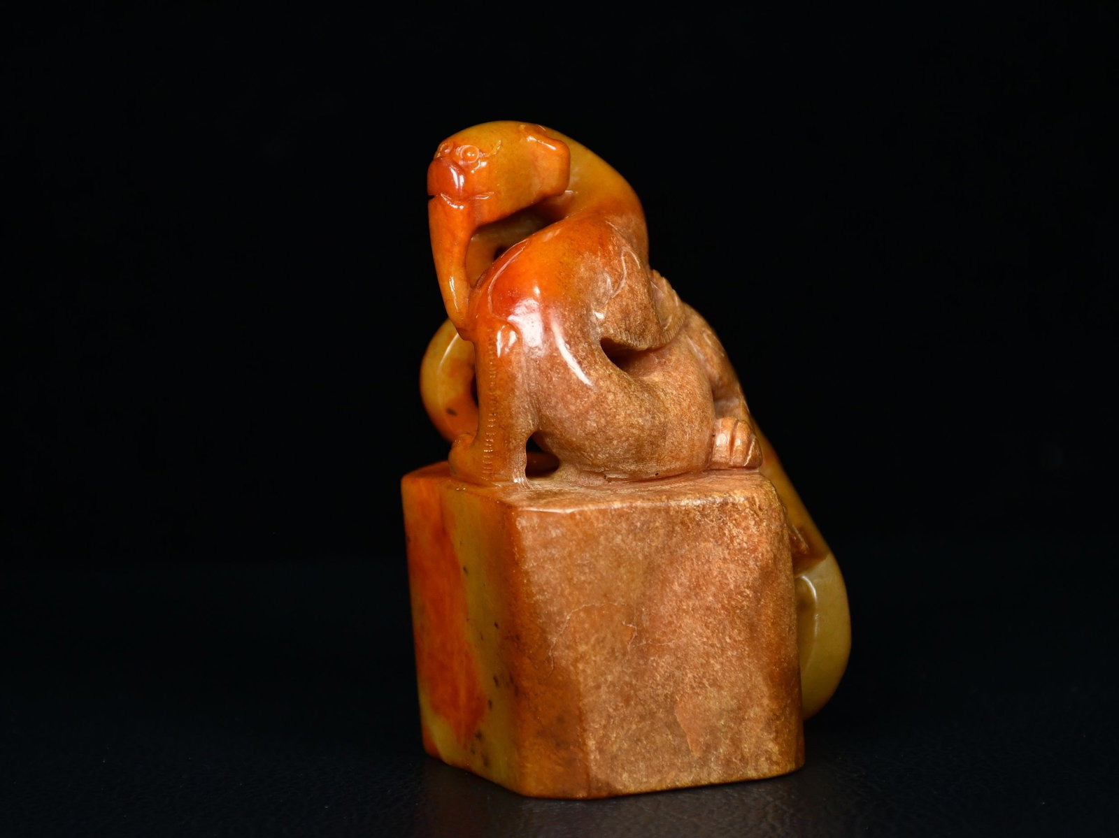 An Exquisite White Jade Hollow Chi-Dragon-Shaped Seal: An Exquisite White Jade Hollow Chi-Dragon-Shaped Seal,Qing Dynasty,