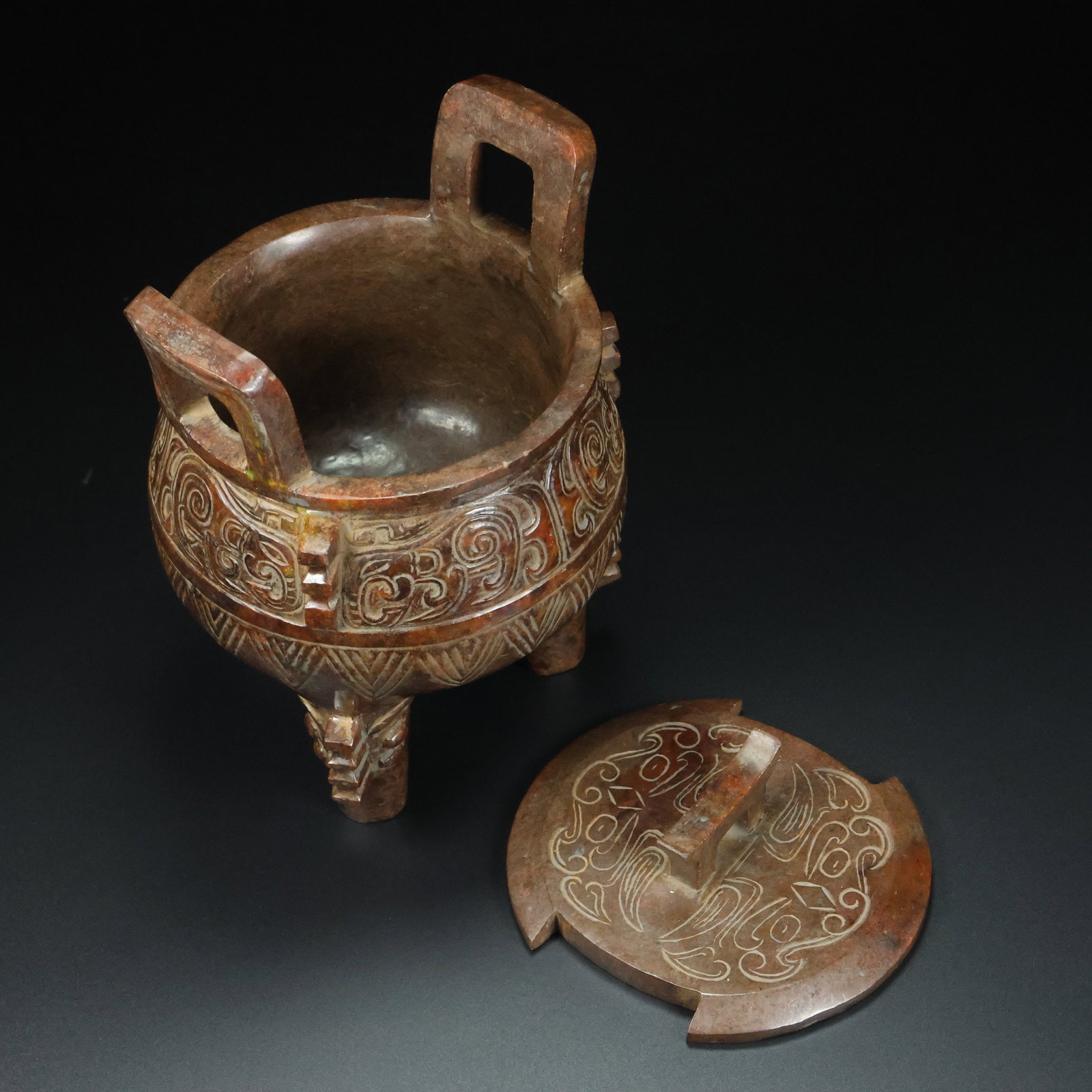 An Exquisite White Jade Beast-Face Pattern Double-Ears Tripod Censer: An Exquisite White Jade Beast-Face Pattern Double-Ears Tripod Censer,Shang